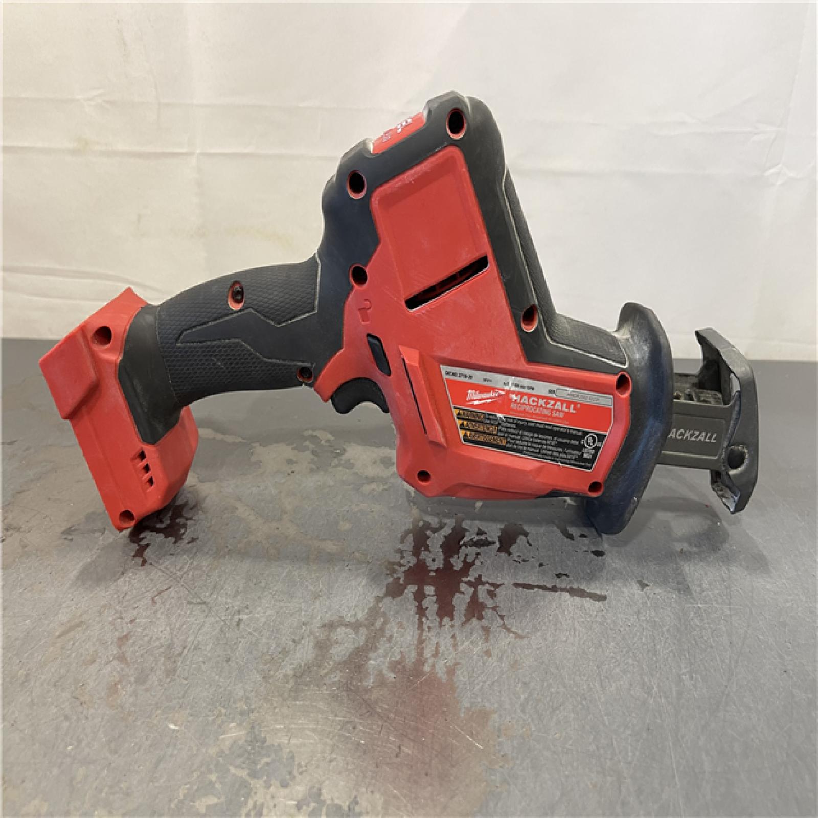 AS-IS - Milwaukee FUEL 18V Lithium-Ion Brushless Cordless HACKZALL Reciprocating Saw