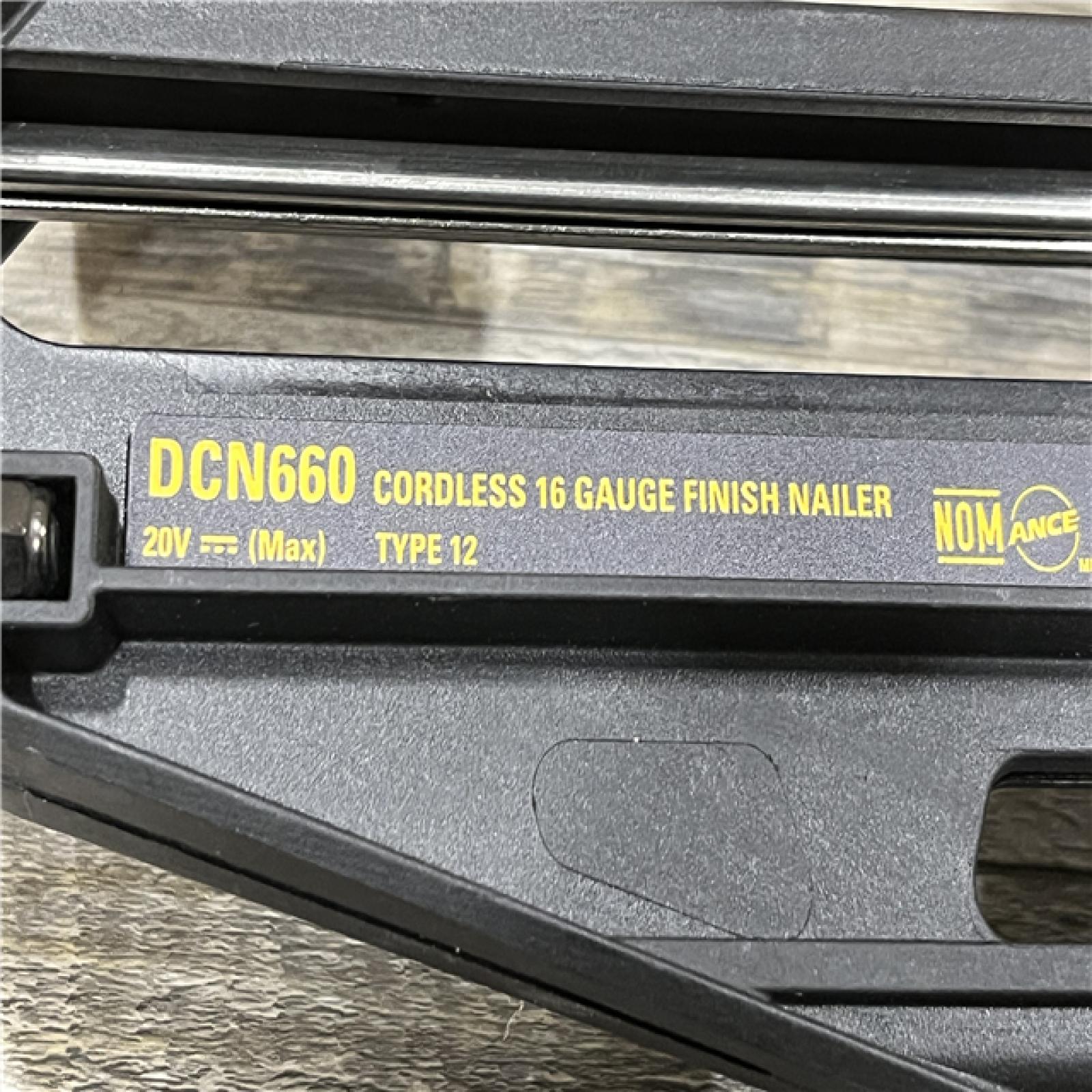 AS-IS DEWALT 20V MAX XR 16-Gauge Electric Cordless Angled Finishing Nailer Kit