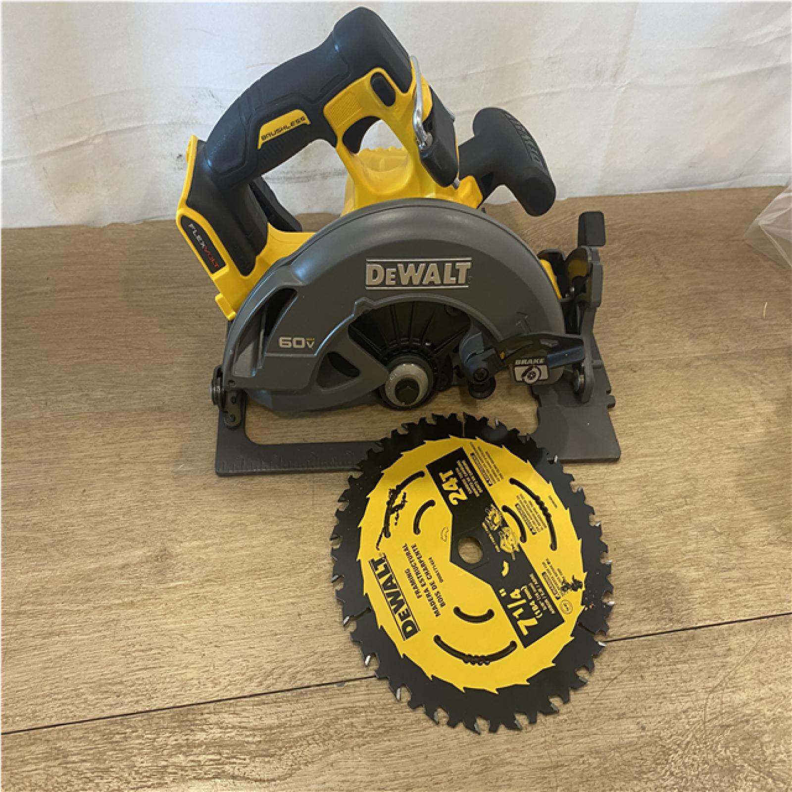 AS-IS DEWALT 20V MAX XR Cordless Brushless 3-1/4 in. Planer (Tool Only)