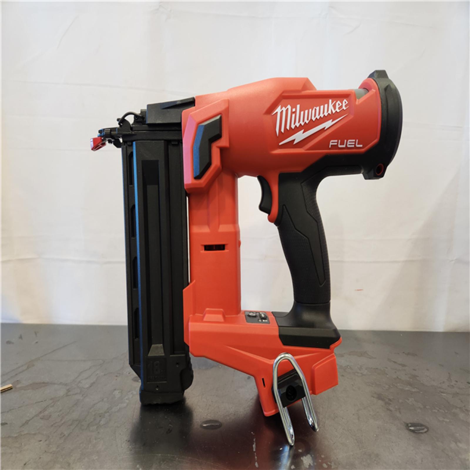 AS-IS- Milwaukee M18 FUEL 18 Gauge Brad Nailer
