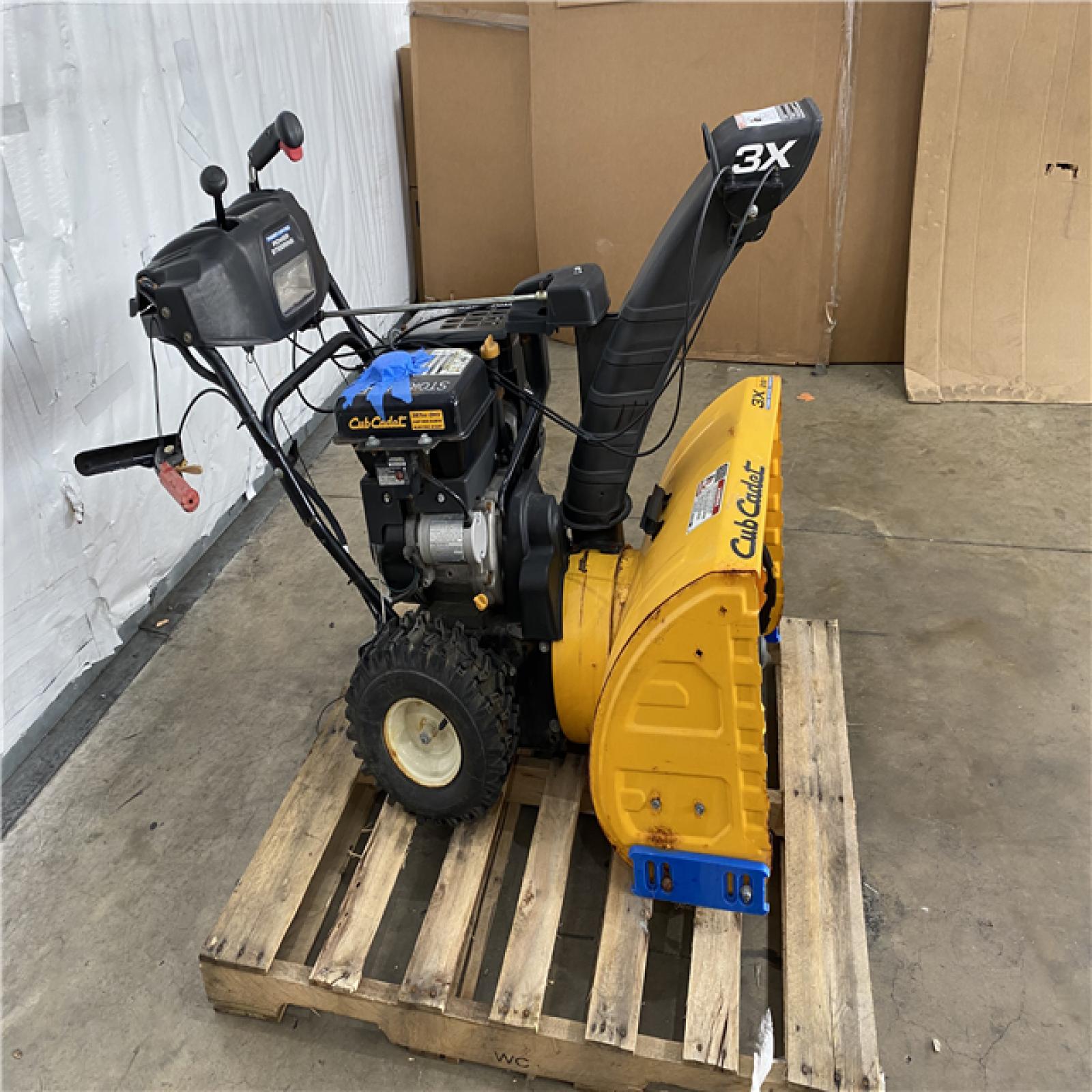 Houston Location - AS-IS Cub Cadet 3x 26'' in Snow Blower