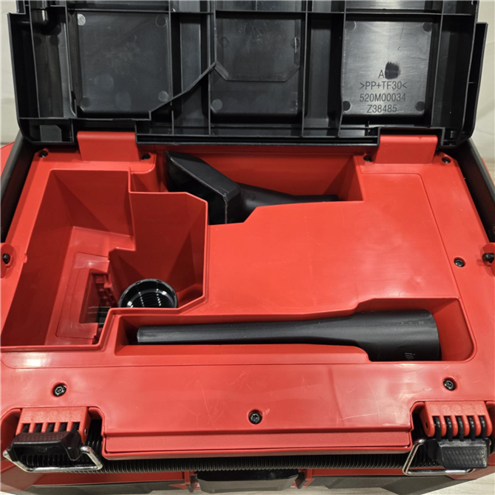 AS-IS MILWAUKEE M18 FUEL PACKOUT 18V Cordless 2.5 Gal. Wet/Dry Vacuum (Vacuum-Only)