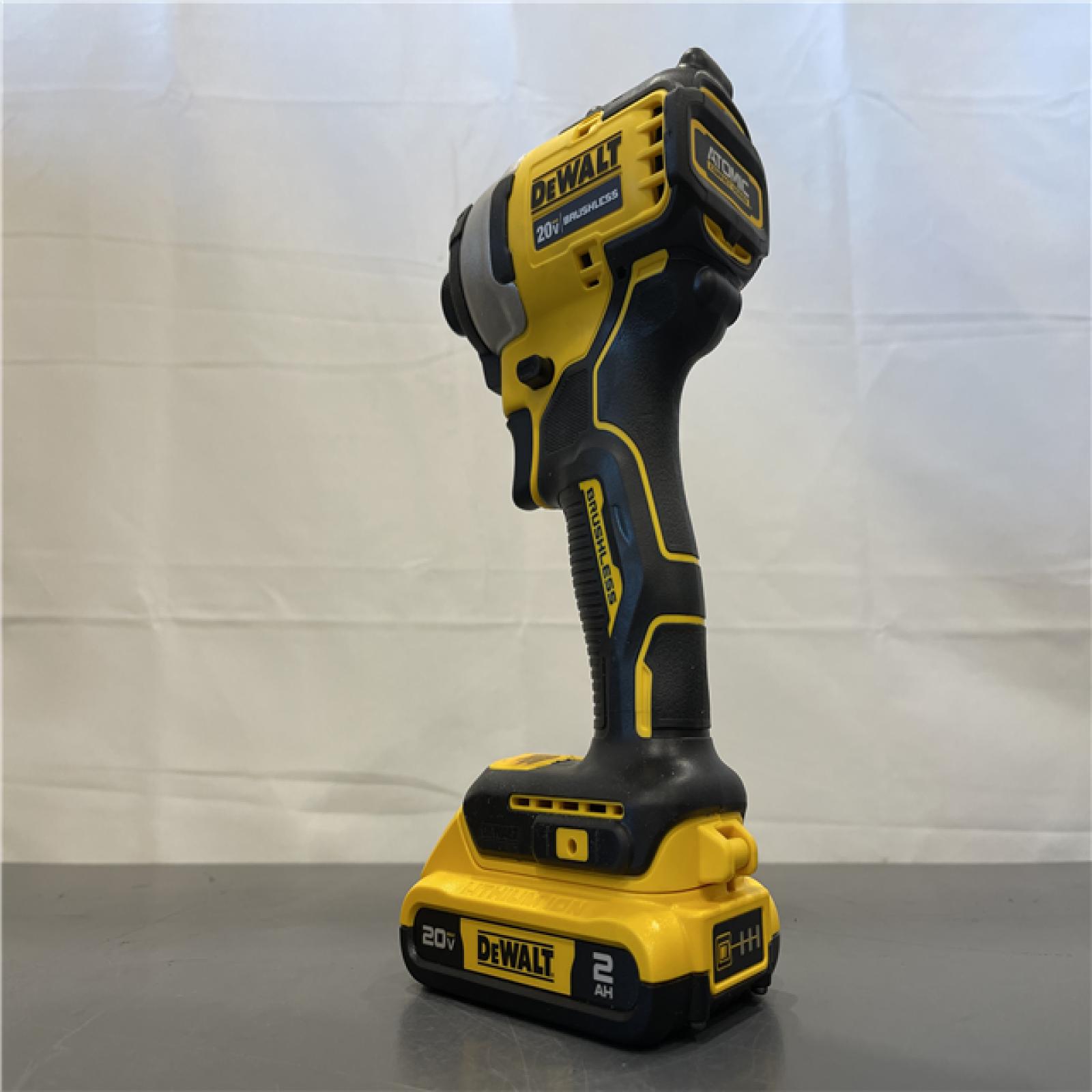 AS-IS - DeWALT ATOMIC 20V MAX Cordless Compact Impact Driver Kit W/ Li-Ion Battery, 1/4, Brushless