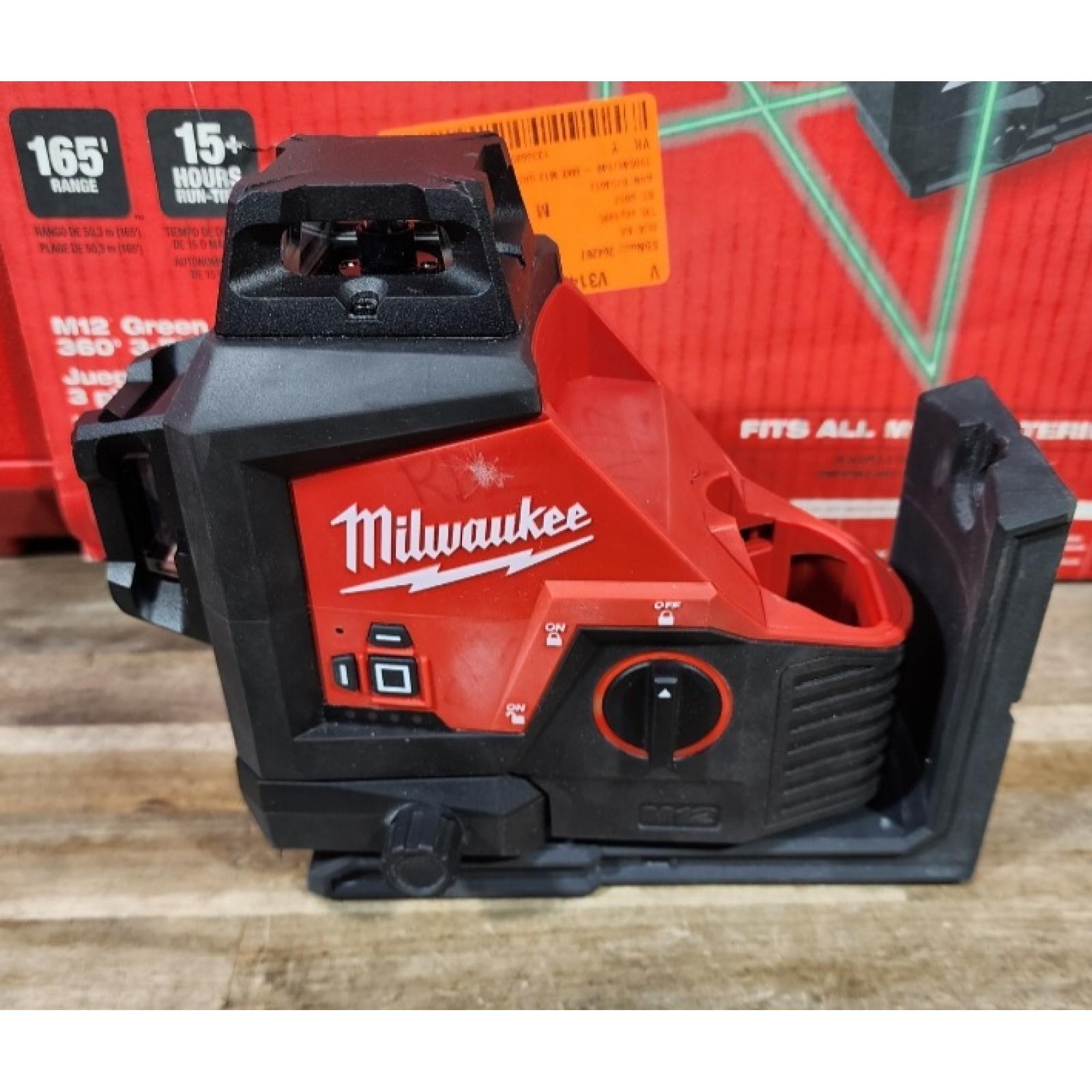 HOUSTON LOCATION - AS-IS Milwaukee-3632-21 M12 Green Beam Laser 360° 3-Plane Kit