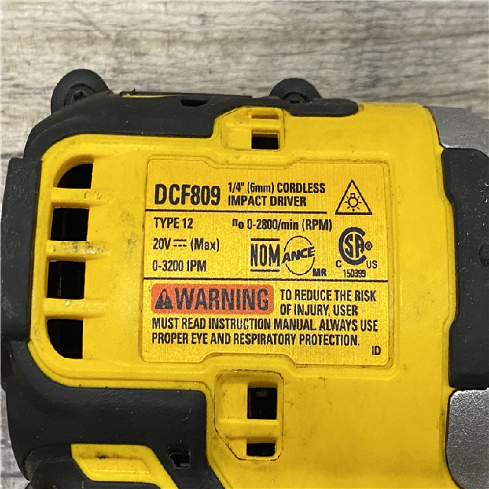 AS-IS DEWALT Atomic 20V Max Lithium-Ion Brushless Cordless Compact 1/4 in. Impact Driver Kit