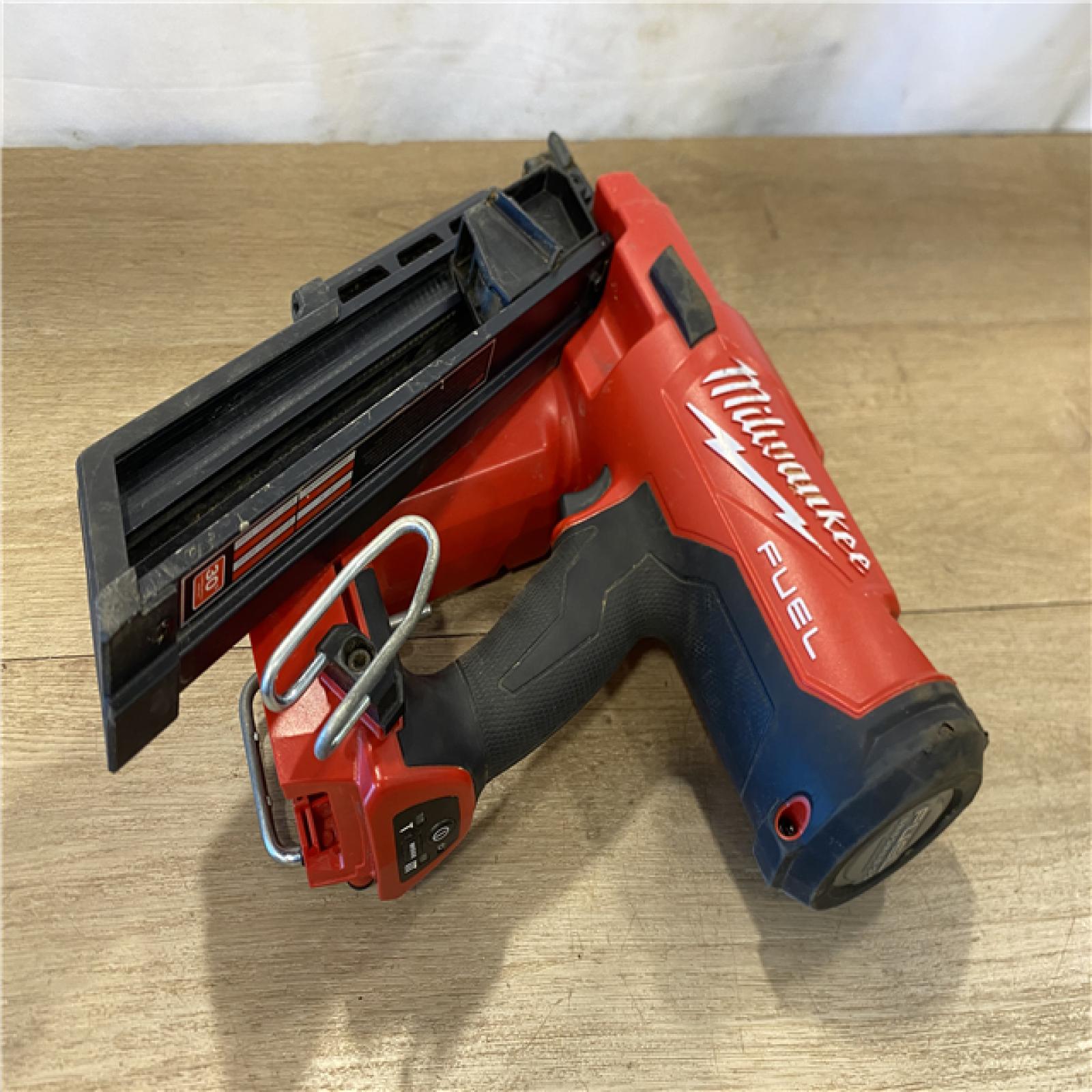 AS-IS Milwaukee FUEL 3-1/2 in. 18-Volt 30-Degree Lithium-Ion Brushless Cordless Framing Nailer (Tool-Only)