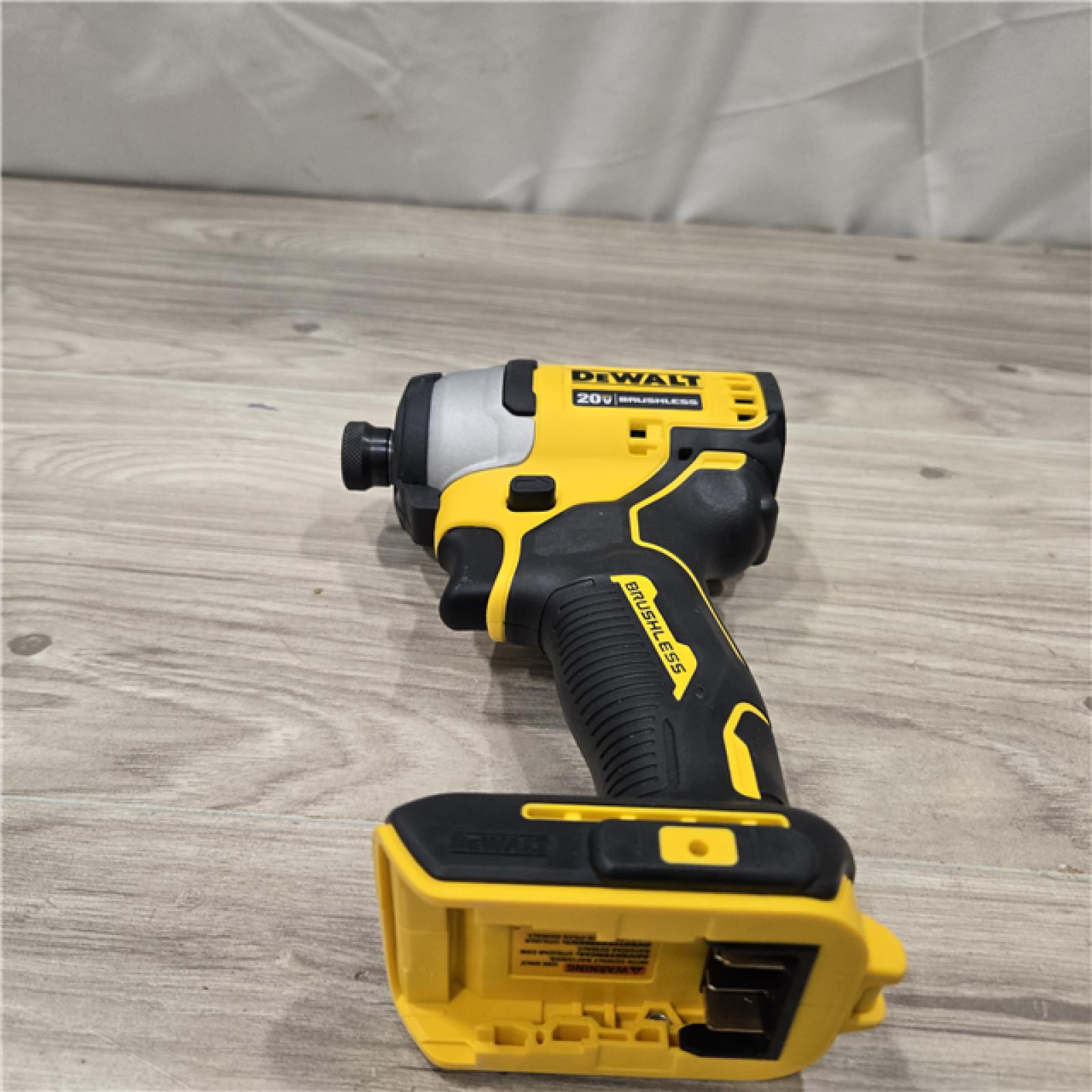 AS-IS DeWALT ATOMIC 20V MAX Cordless Compact Impact Driver Kit