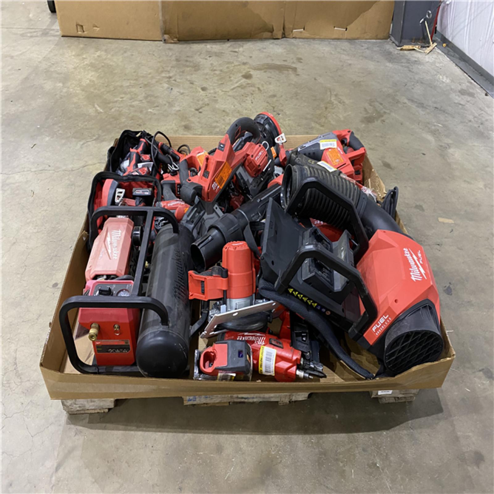 Houston Location AS IS - Tool Pallet