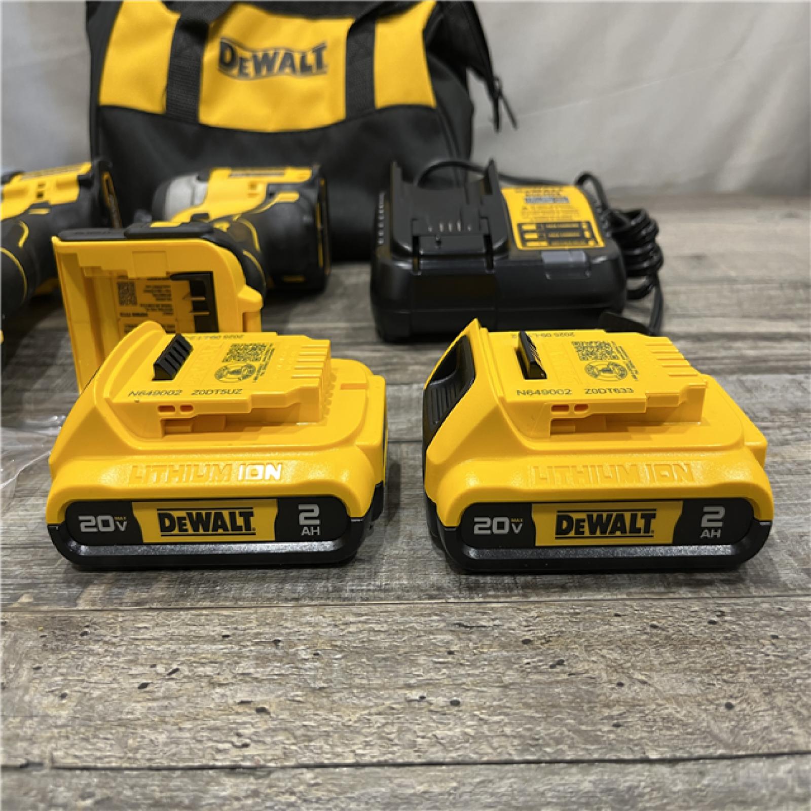 AS-IS DEWALT ATOMIC 20-Volt MAX Lithium-Ion Cordless Combo Kit