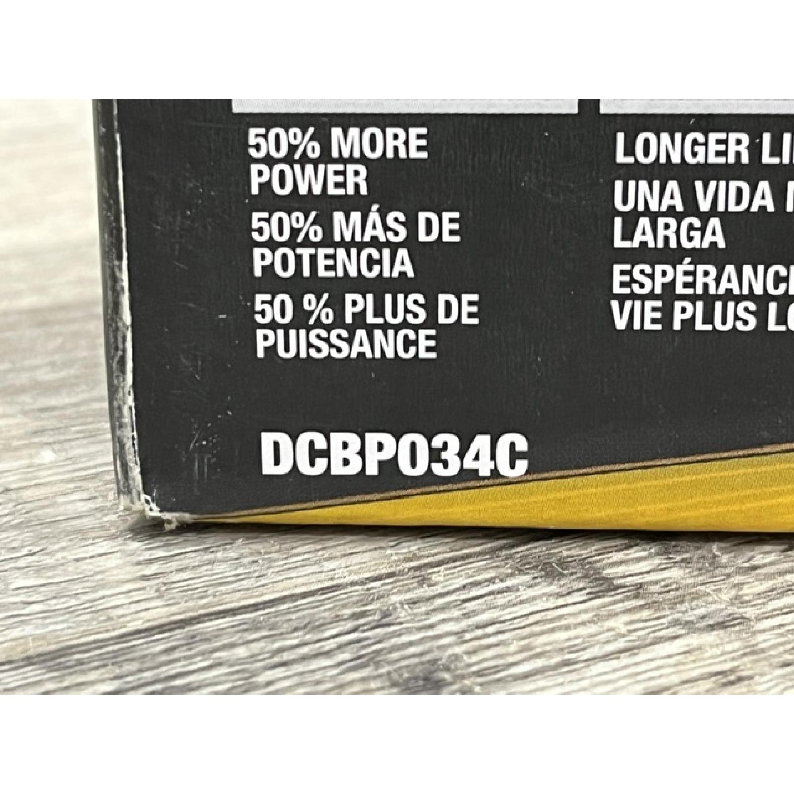 NEW - DEWALT 20V MAX XR POWERSTACK Lithium-Ion Battery Starter Kit with 1.7Ah Battery and Charger
