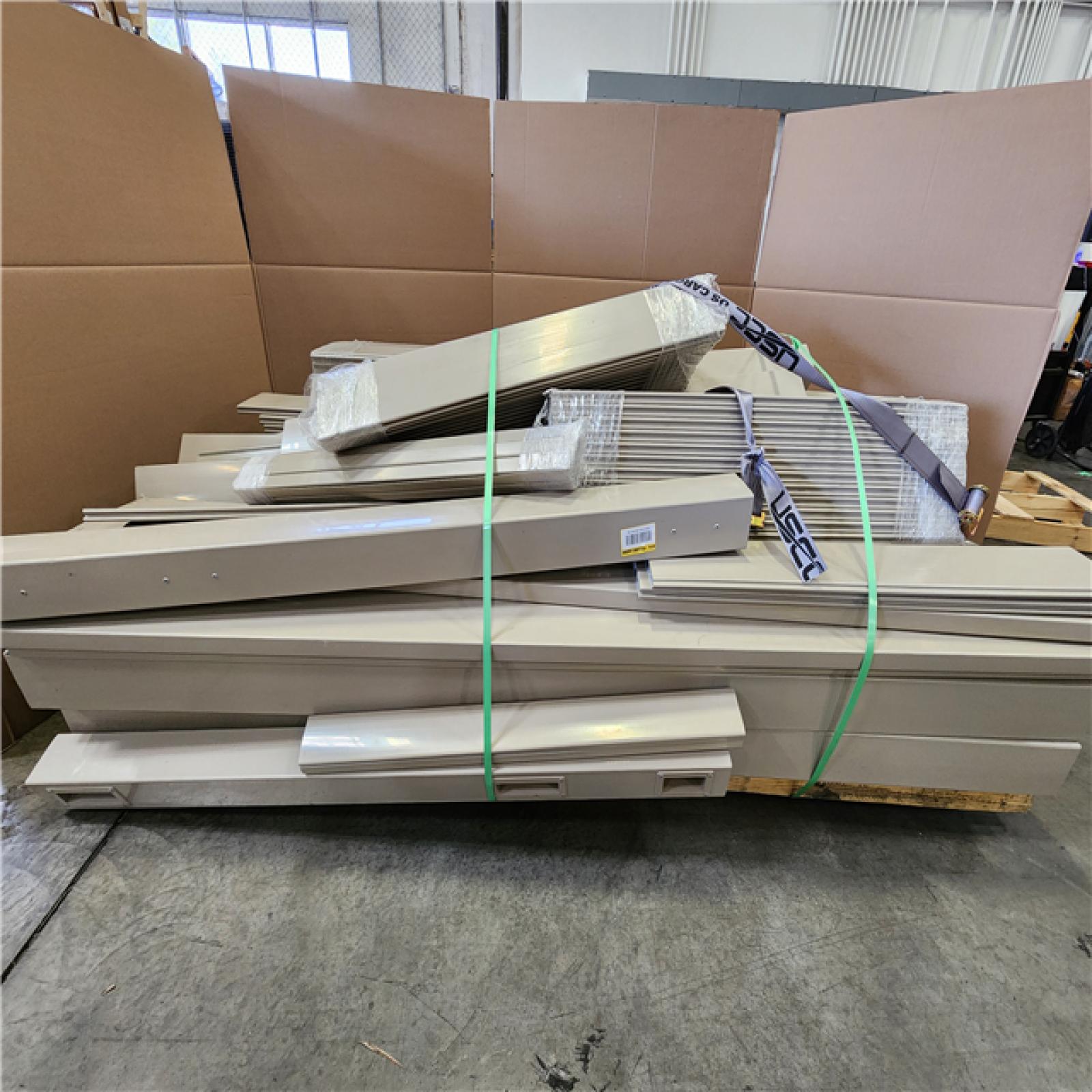Phoenix Mixed Weatherables White Vinyl Fence Pieces