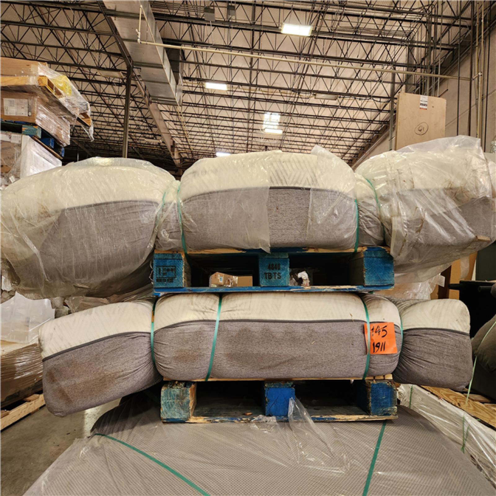 Phoenix AS-IS Mixed Novilla Mattresses Pallet