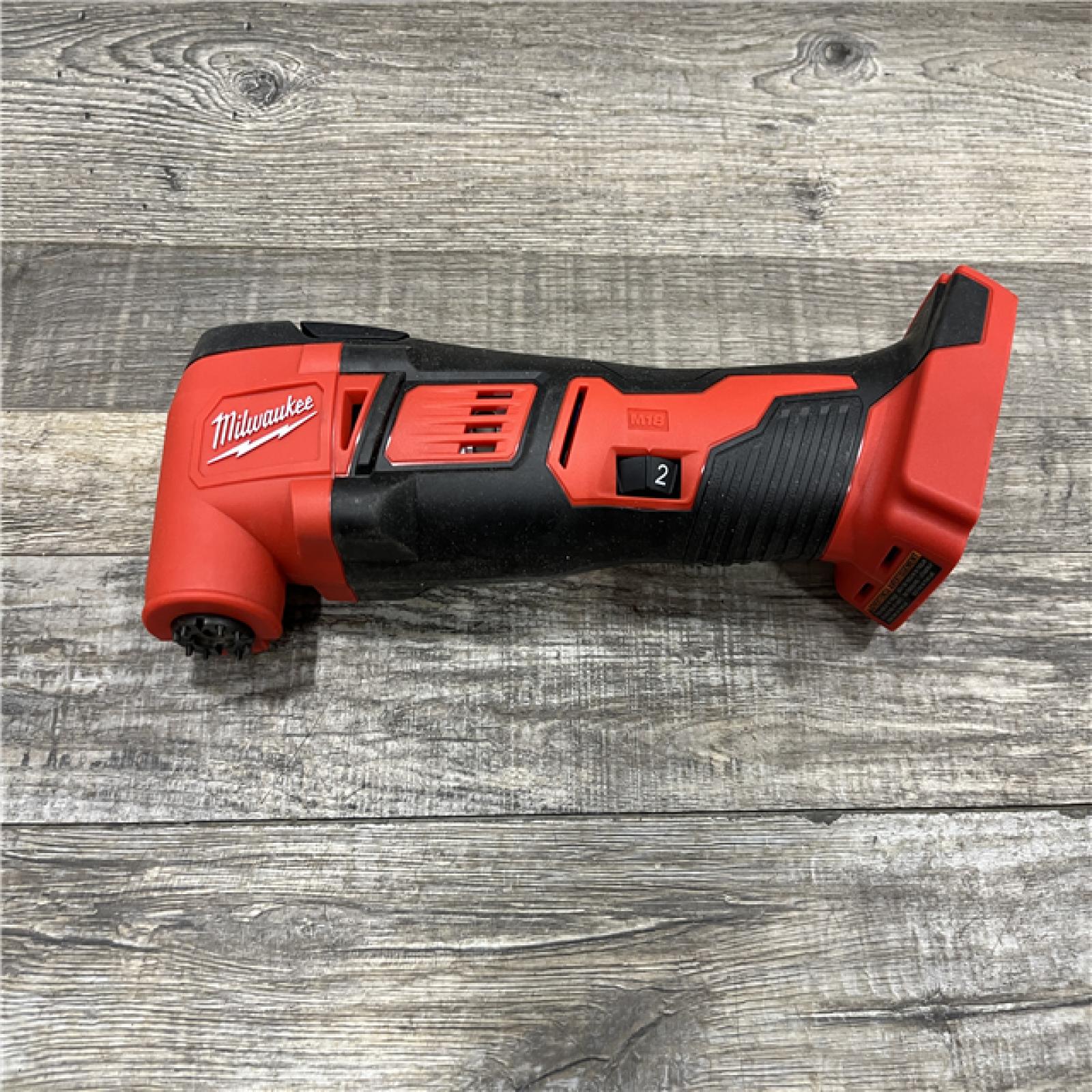 AS-IS Milwaukee 18V Lithium-Ion Cordless Oscillating Multi-Tool (Tool-Only)