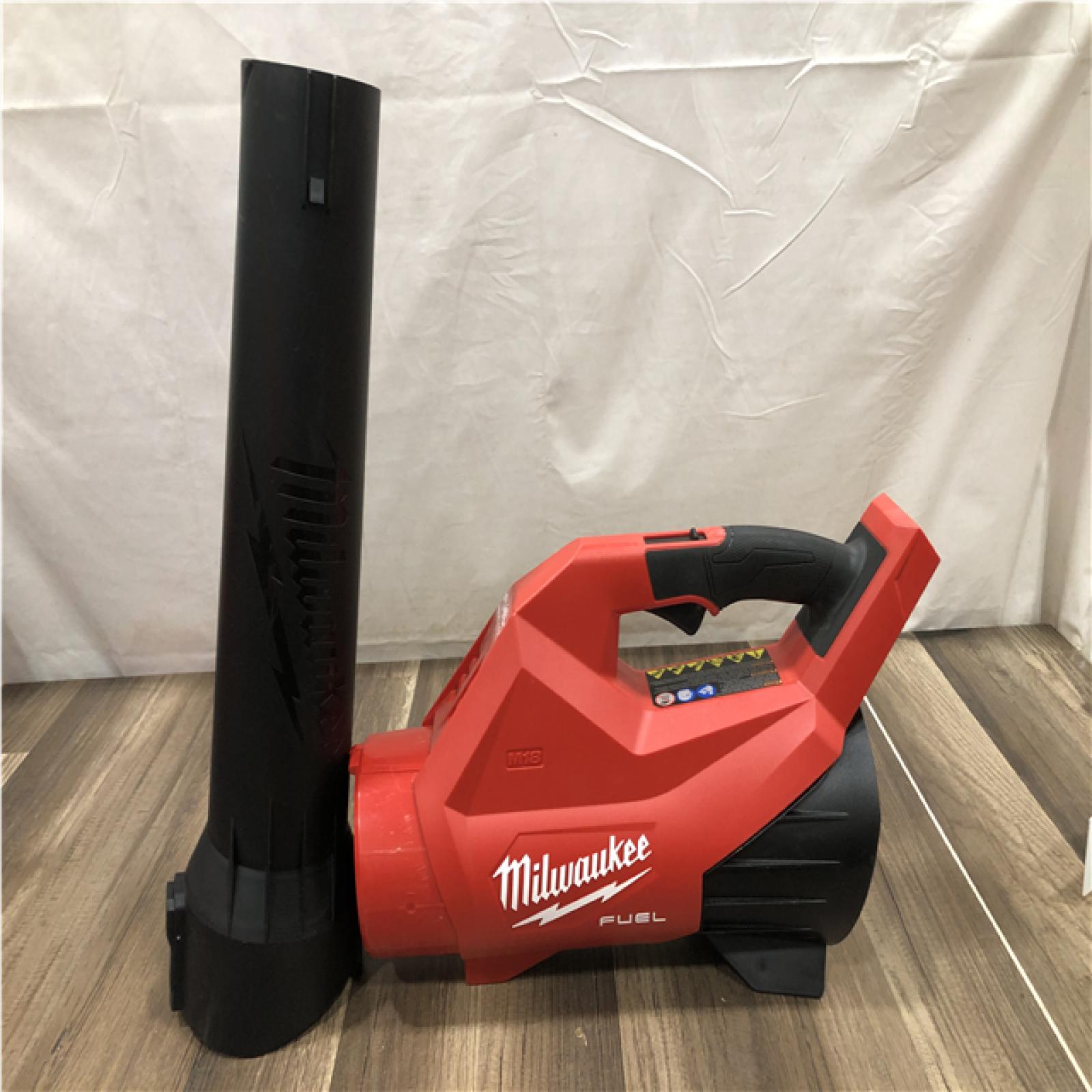 AS-IS Milwaukee FUEL 120 MPH 500 CFM 18V Lithium-Ion Brushless Cordless Handheld Blower (Tool-Only)