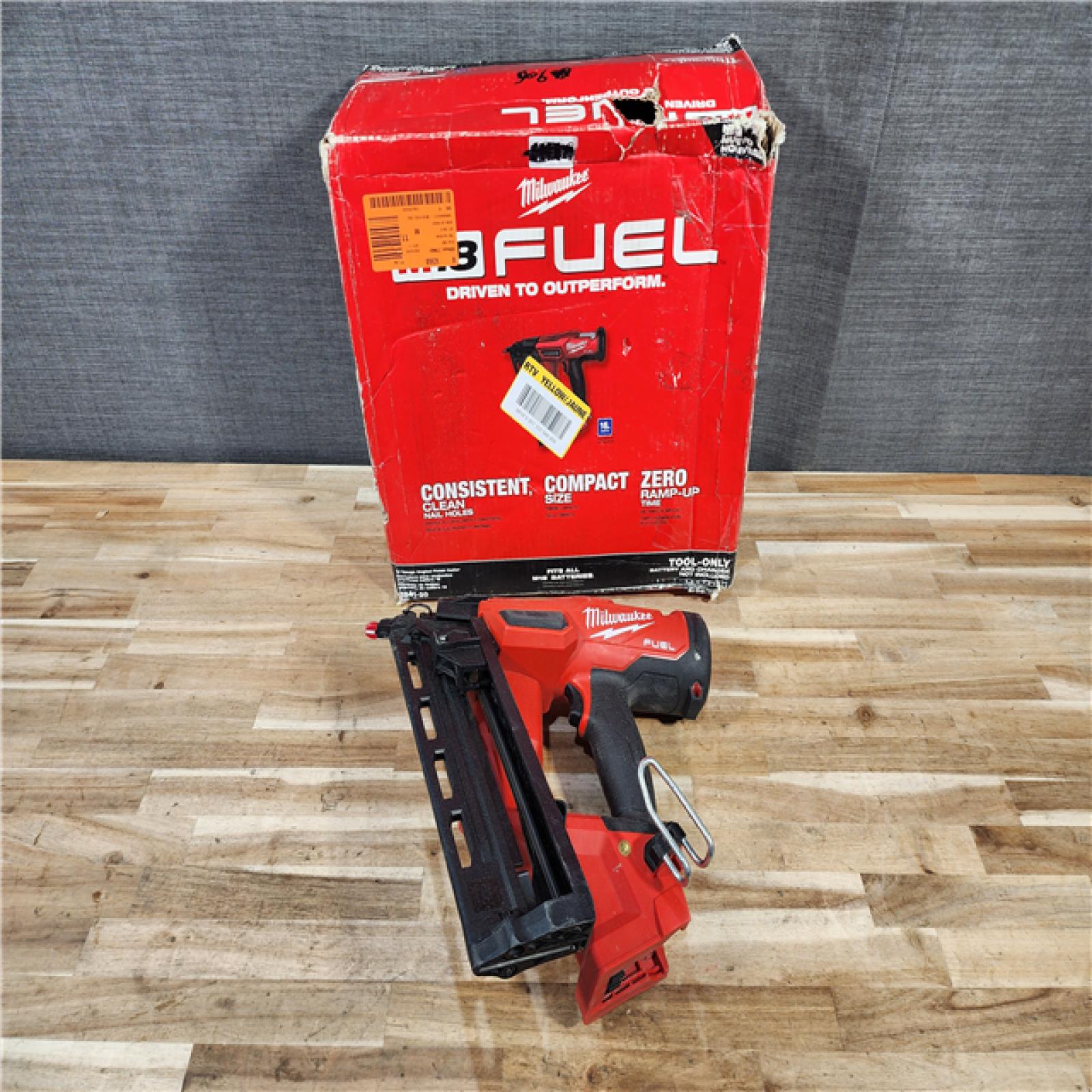 HOUSTON LOCATION - AS-IS Milwaukee FUEL 18-Volt Lithium-Ion Brushless Cordless Gen II 16-Gauge Angled Finish Nailer (Tool-Only)