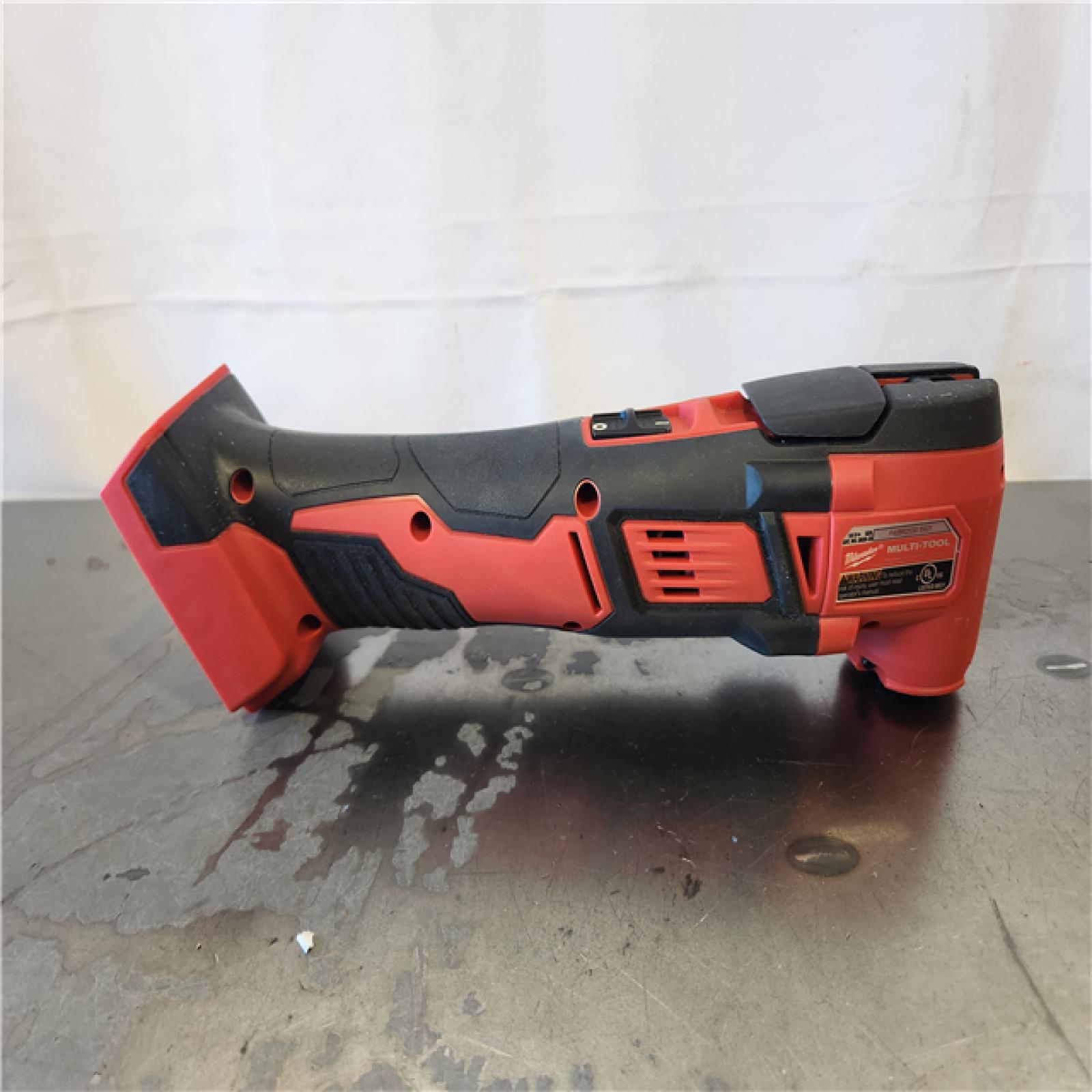 AS-IS- M18 18V Lithium-Ion Cordless Oscillating Multi-Tool (Tool-Only)