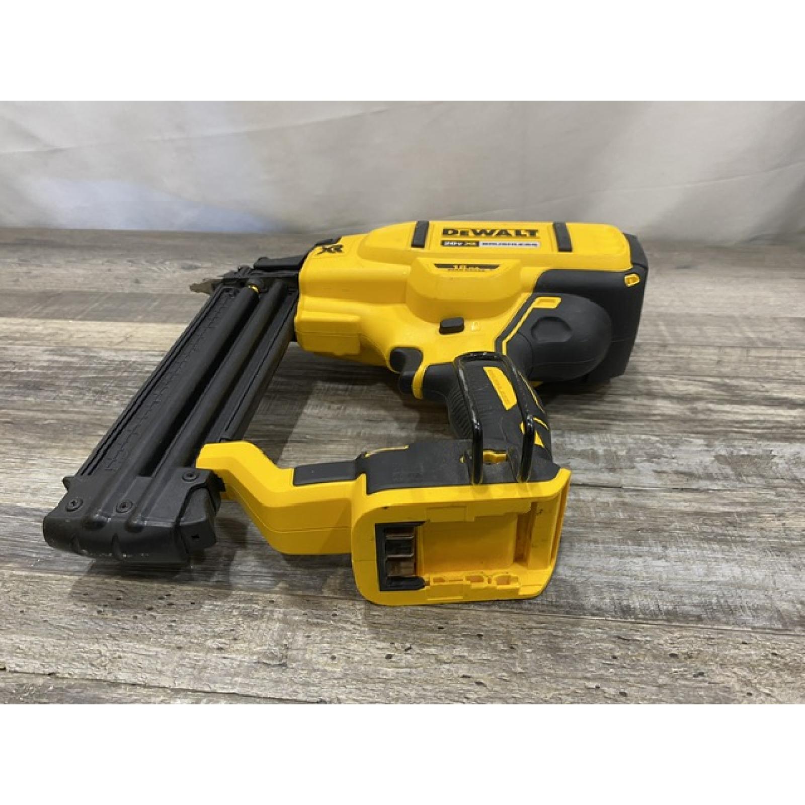 AS-IS DEWALT 20V MAX XR Lithium-Ion Electric Cordless 18-Gauge Brad Nailer (Tool Only)