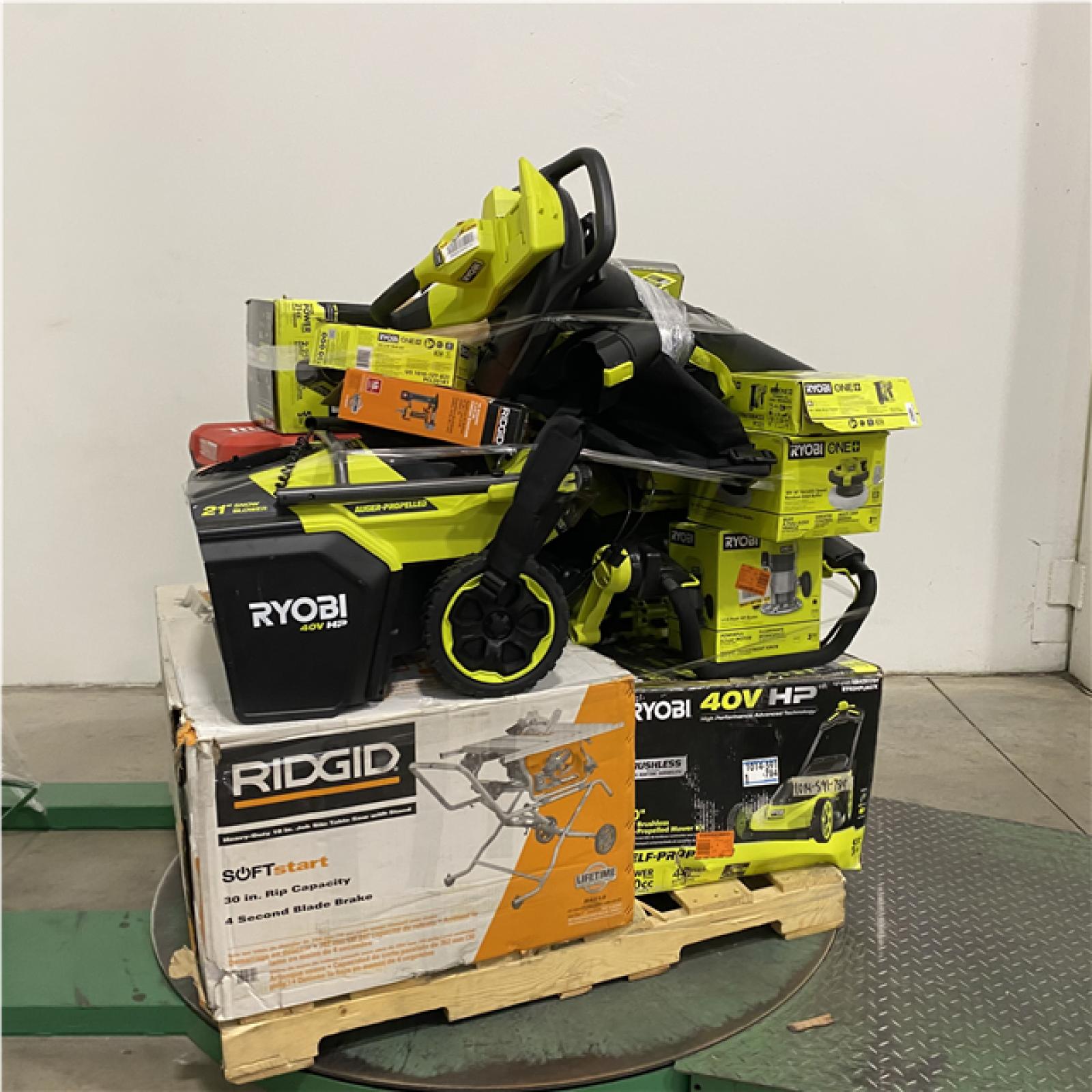 Dallas Location - As-Is Tool Pallet