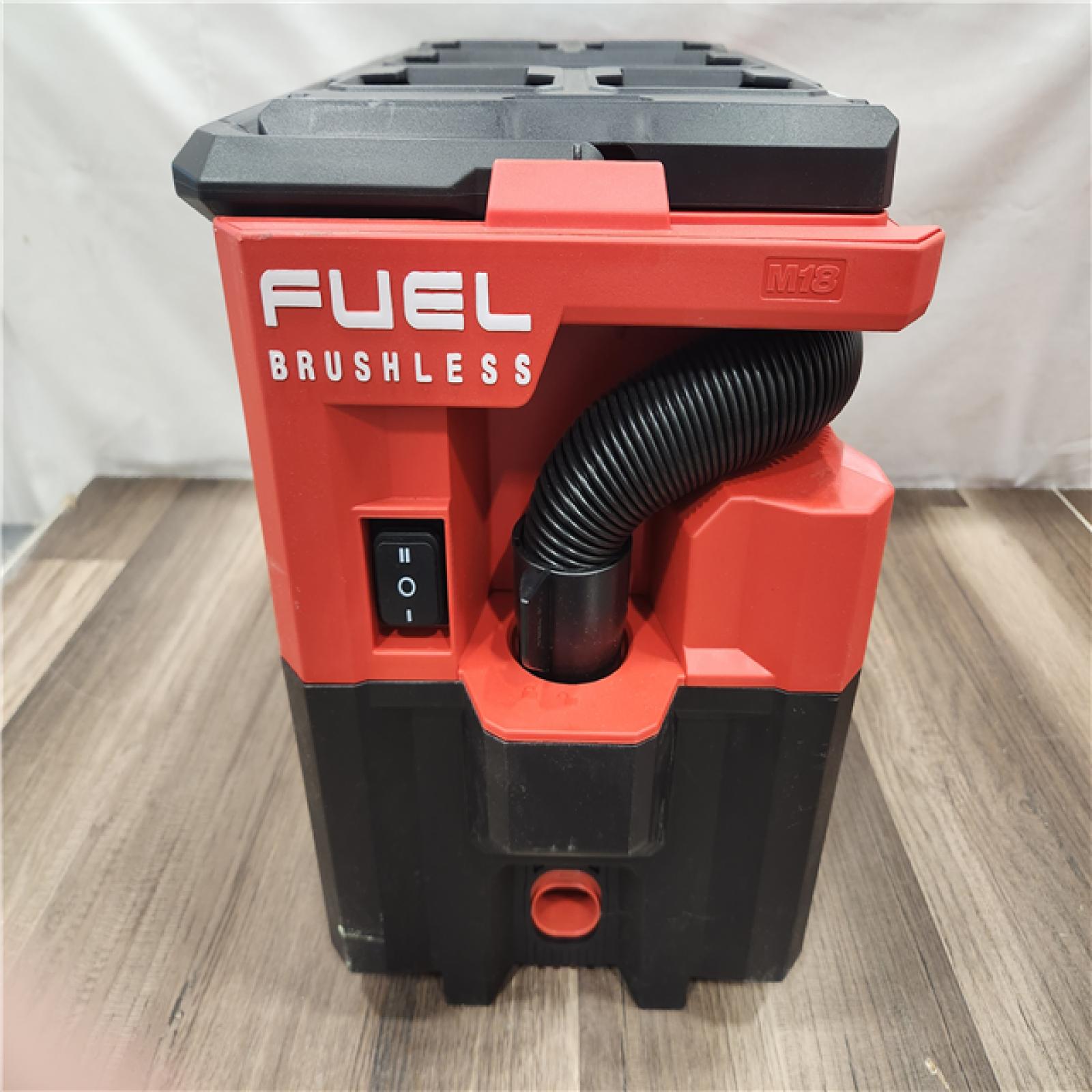 AS-IS- MILWAUKEE M18 FUEL PACKOUT 18-Volt Lithium-Ion Cordless 2.5 Gal. Wet/Dry Vacuum (Vacuum-Only)
