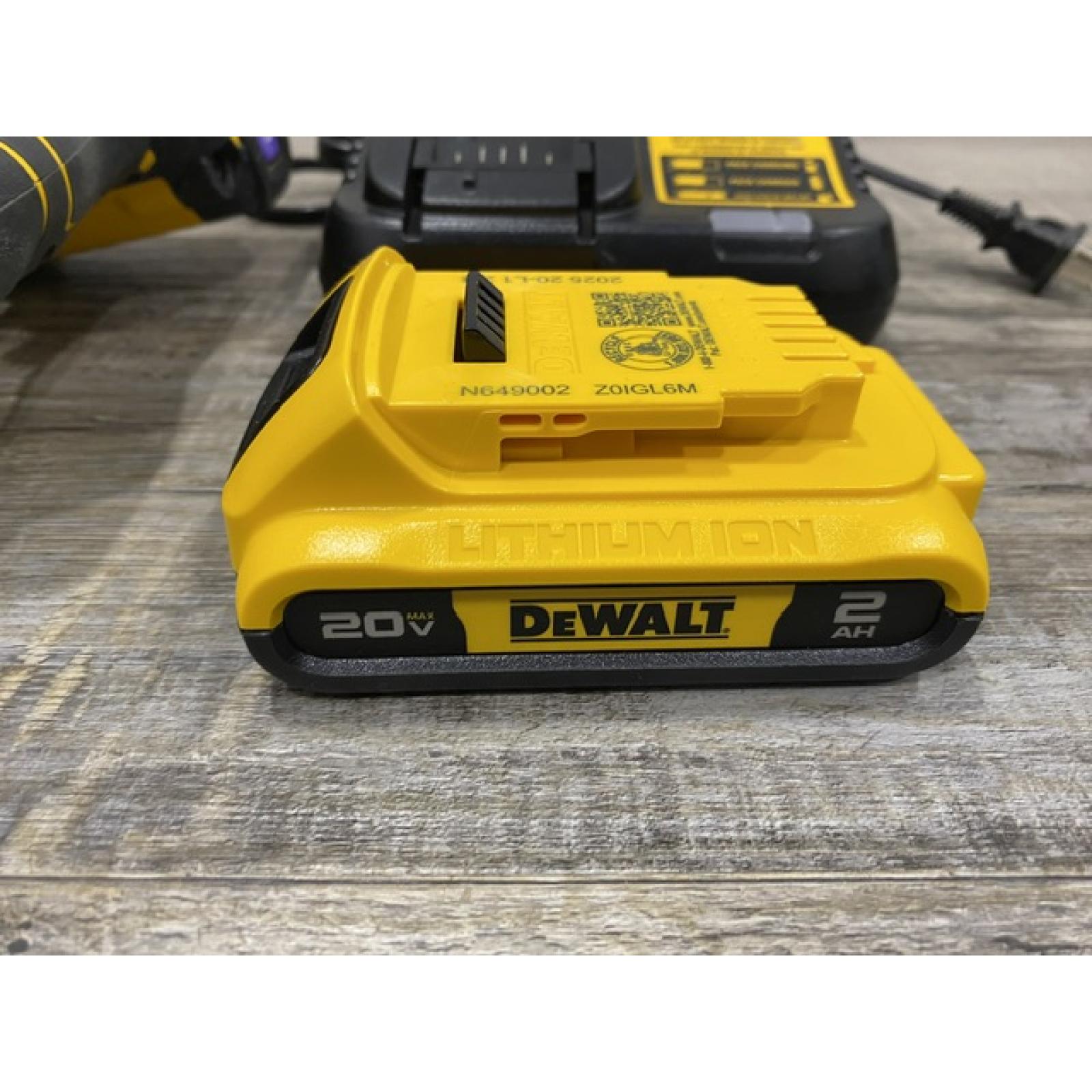 AS-IS DEWALT ATOMIC 20V MAX Lithium Ion Cordless 23 Gauge Pin Nailer Kit
