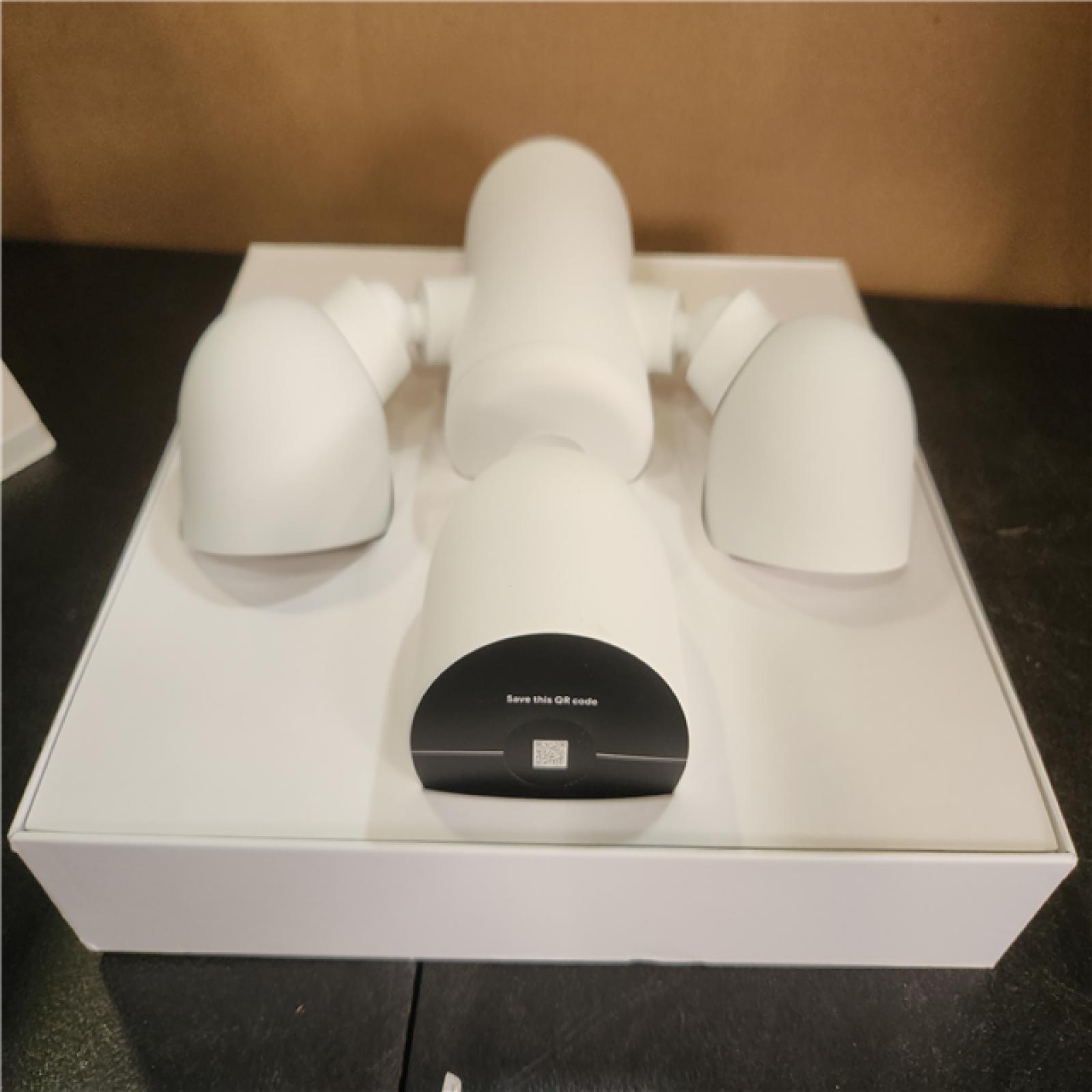 Phoenix Google Nest Cam with Floodlight - Wired Outdoor Smart Home Security Camera