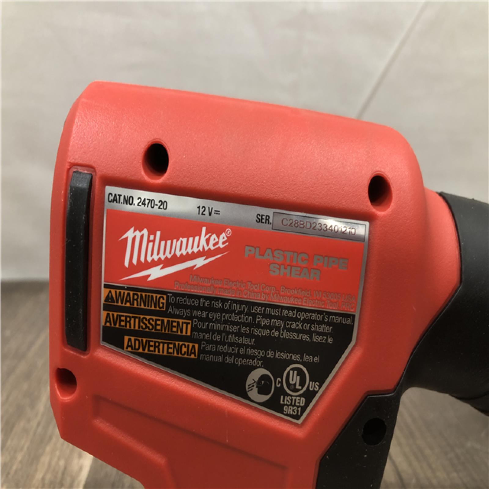 AS-IS Milwaukee 12V Lithium-Ion Cordless PVC Pipe Shear (Tool-Only)