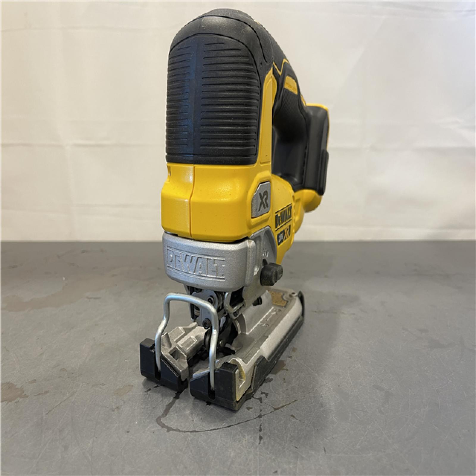 AS-IS - DeWalt 20V MAX XR Cordless Brushless Jigsaw