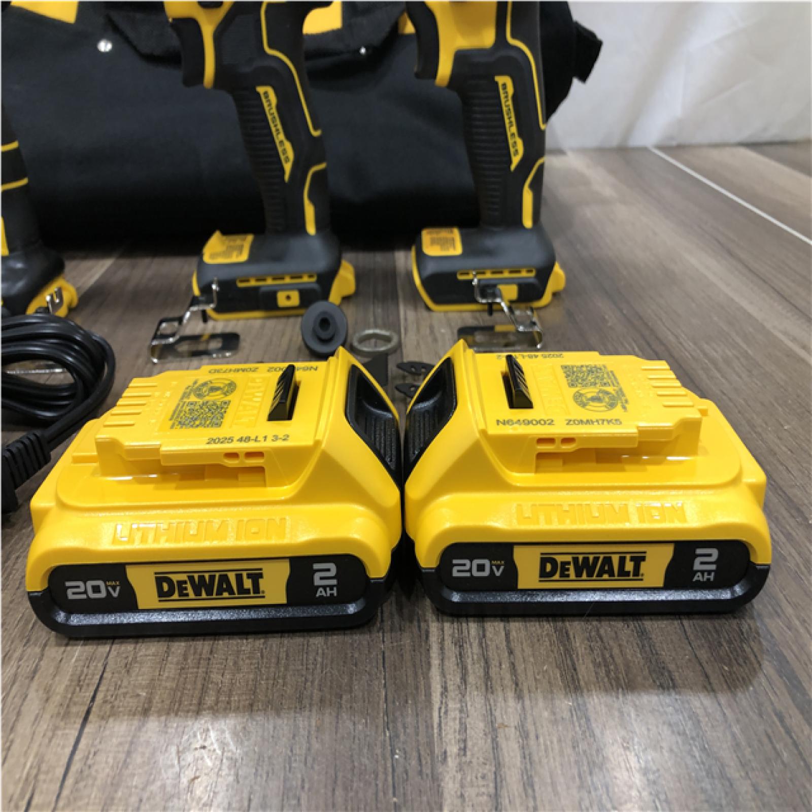 AS-IS DEWALT ATOMIC 20-Volt Lithium-Ion Cordless Brushless (4-Tool) Combo Kit