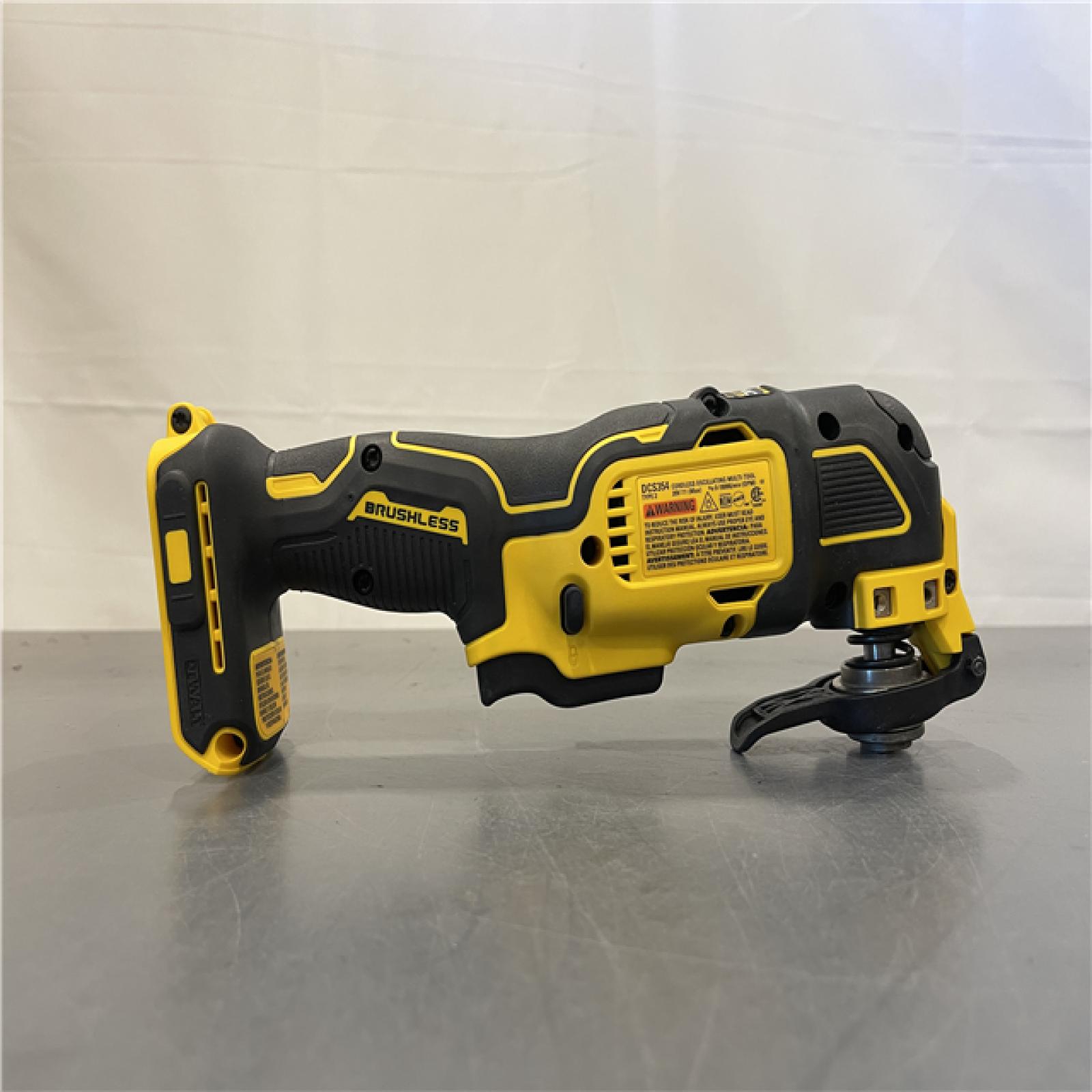AS-IS - DEWALT ATOMIC 20V MAX Cordless Brushless Oscillating Multi Tool (Tool Only)