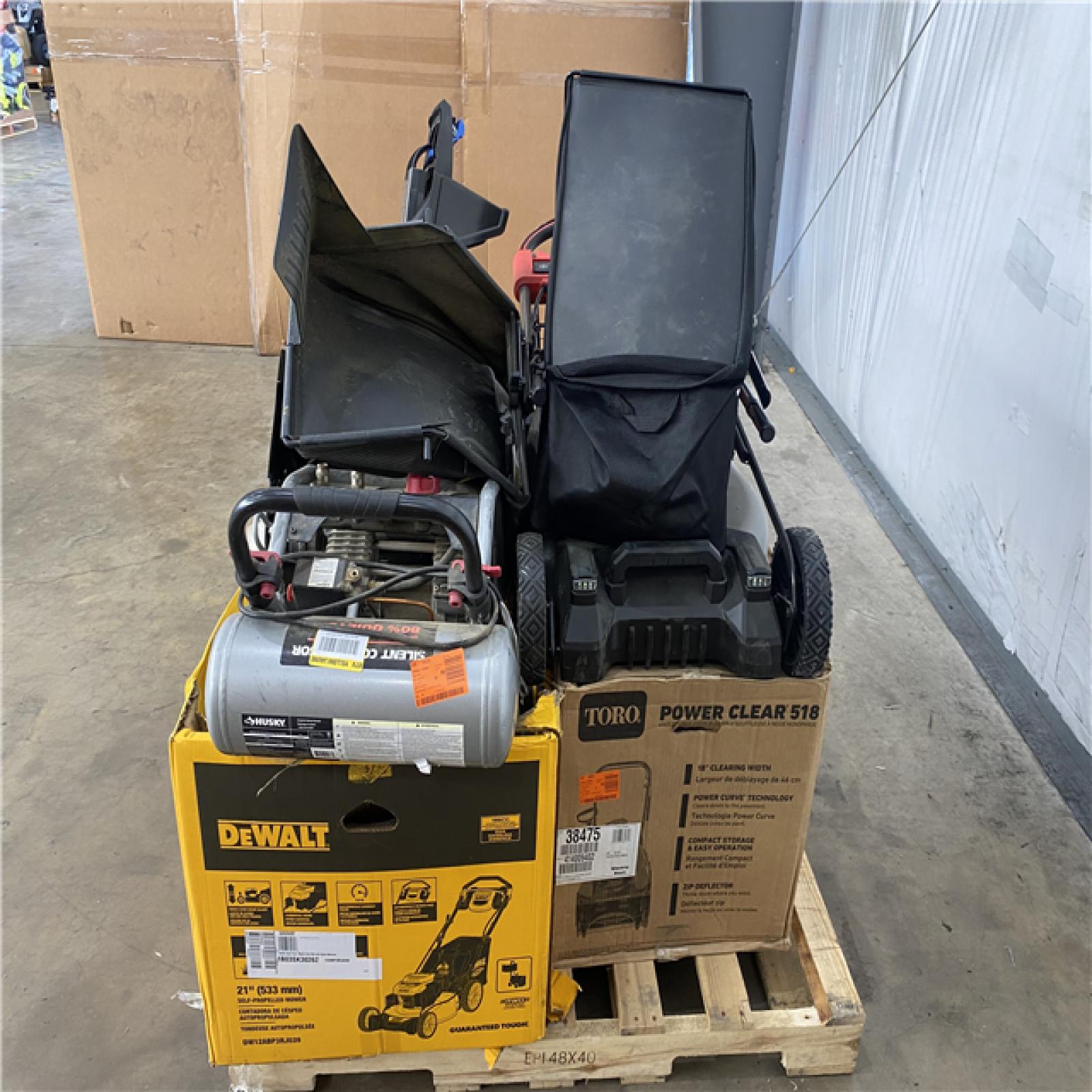 Houston Location - AS-IS Outdoor Pallet