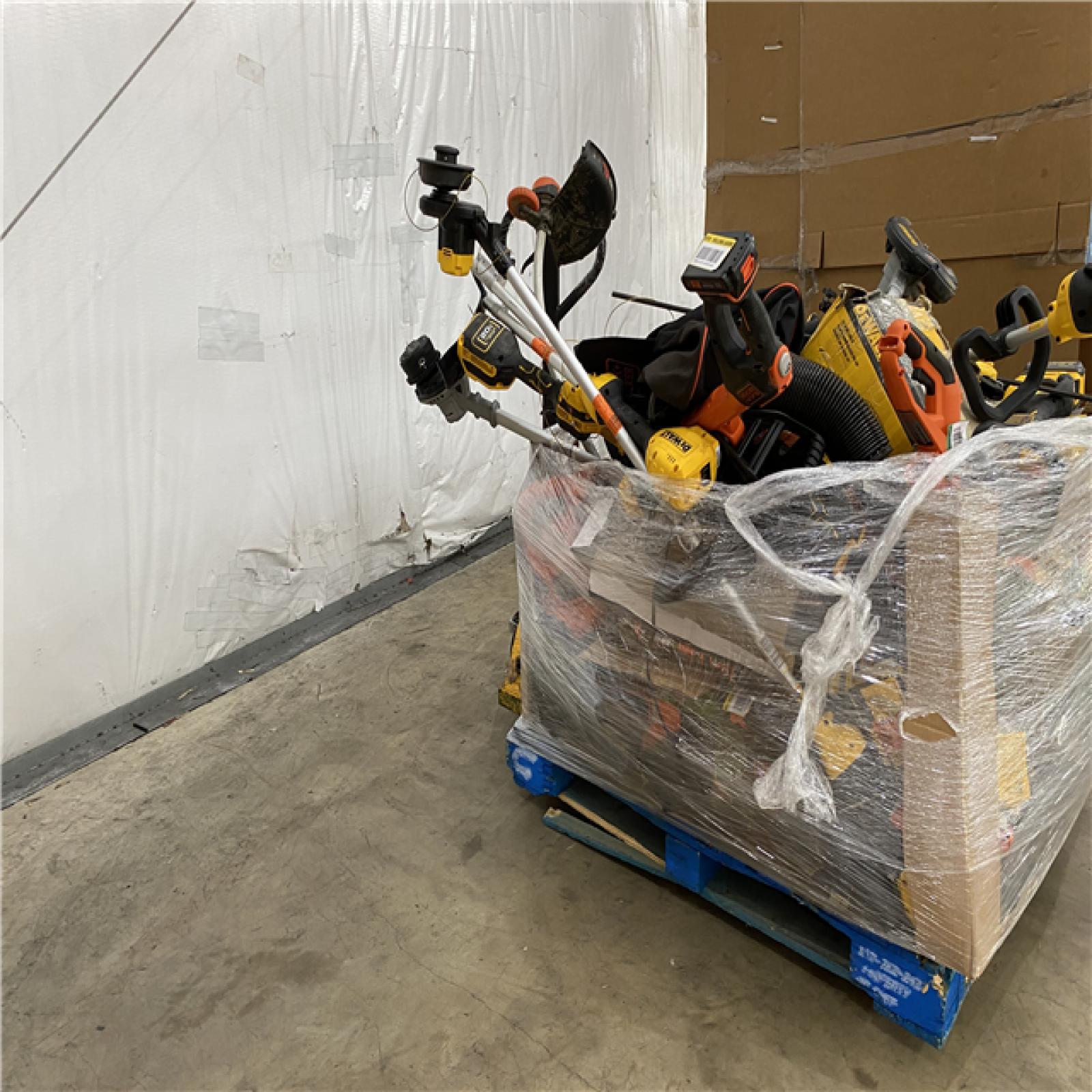 Houston Location AS IS - Tool Pallet