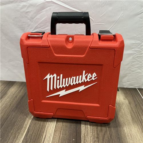 AS-IS Milwaukee-3522-21 Green Beam Laser Cross Line Plumb Point USB Rechargeable
