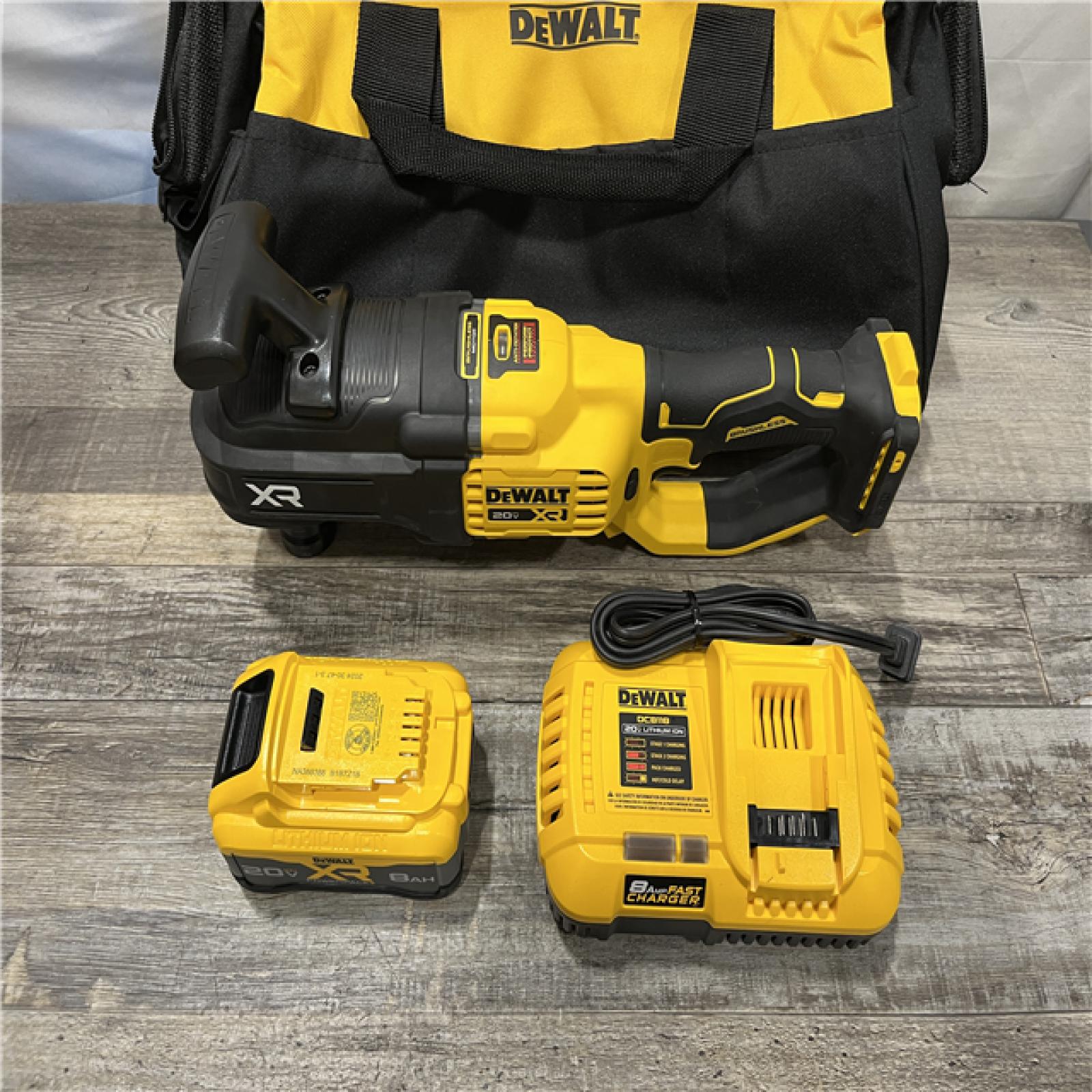 AS-IS DEWALT 20V MAX XR Lithium-Ion Brushless Cordless 7/16 in. Compact Stud & Joist Drill Kit