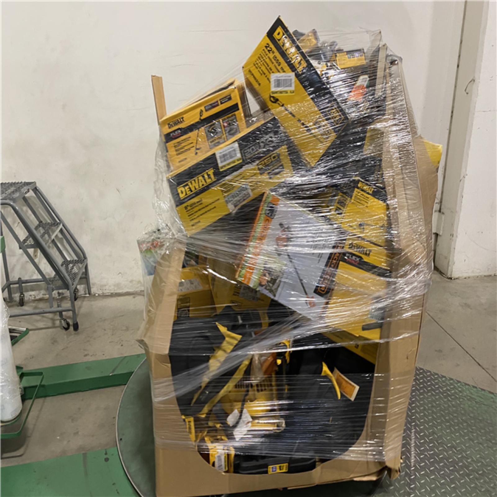 Dallas Location - As-Is DEWALT Tool Pallet