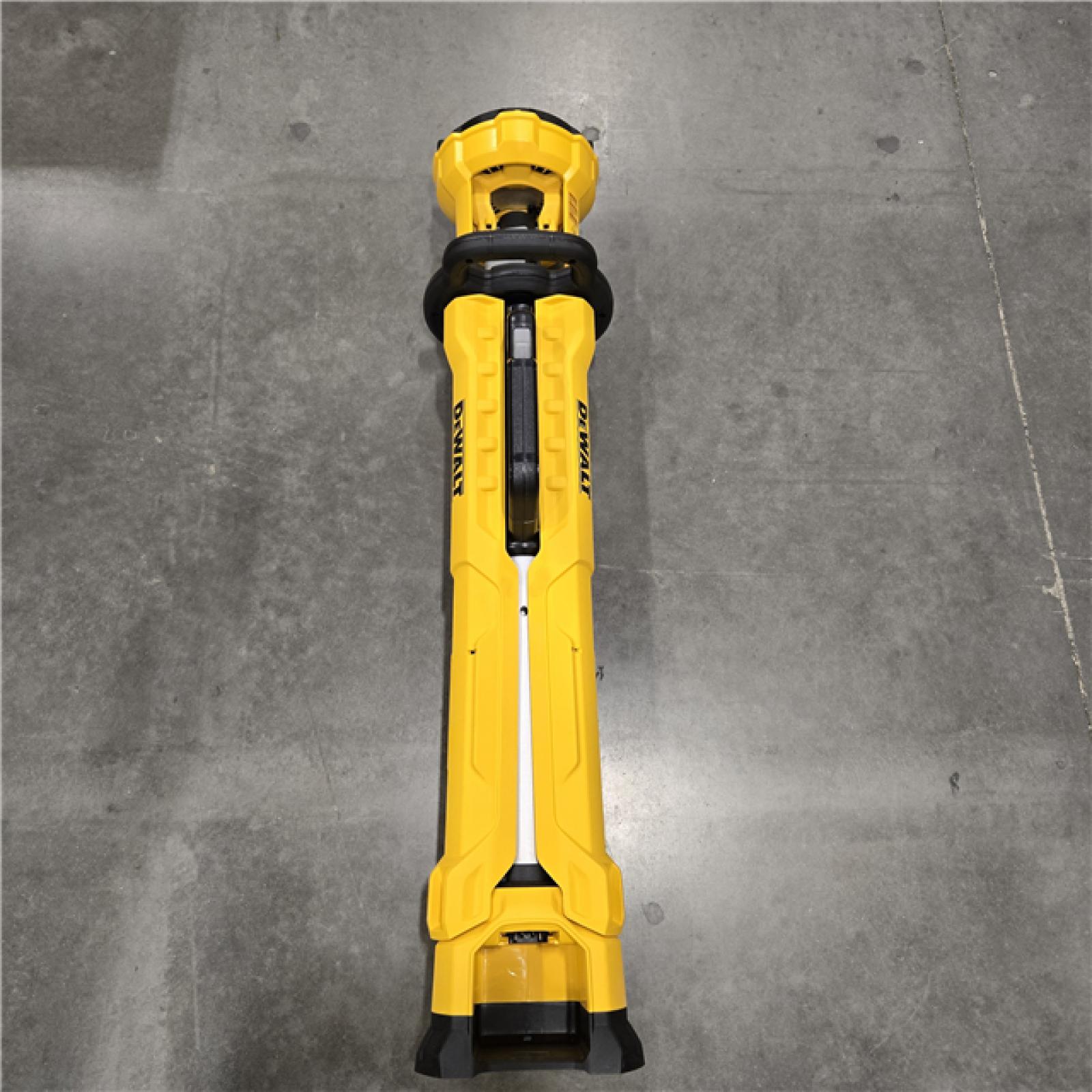 LIKE NEW! - DEWALT DCL079B LED Tripod Light, 20V MAX