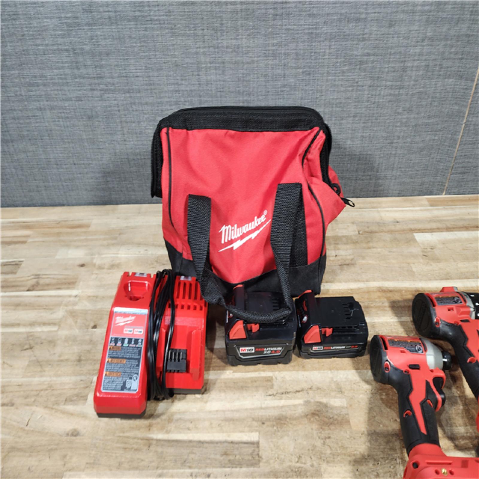 HOUSTON LOCATION - AS - IS Milwaukee 2 Tool Combo Kit W/ (2) Battery & Charger