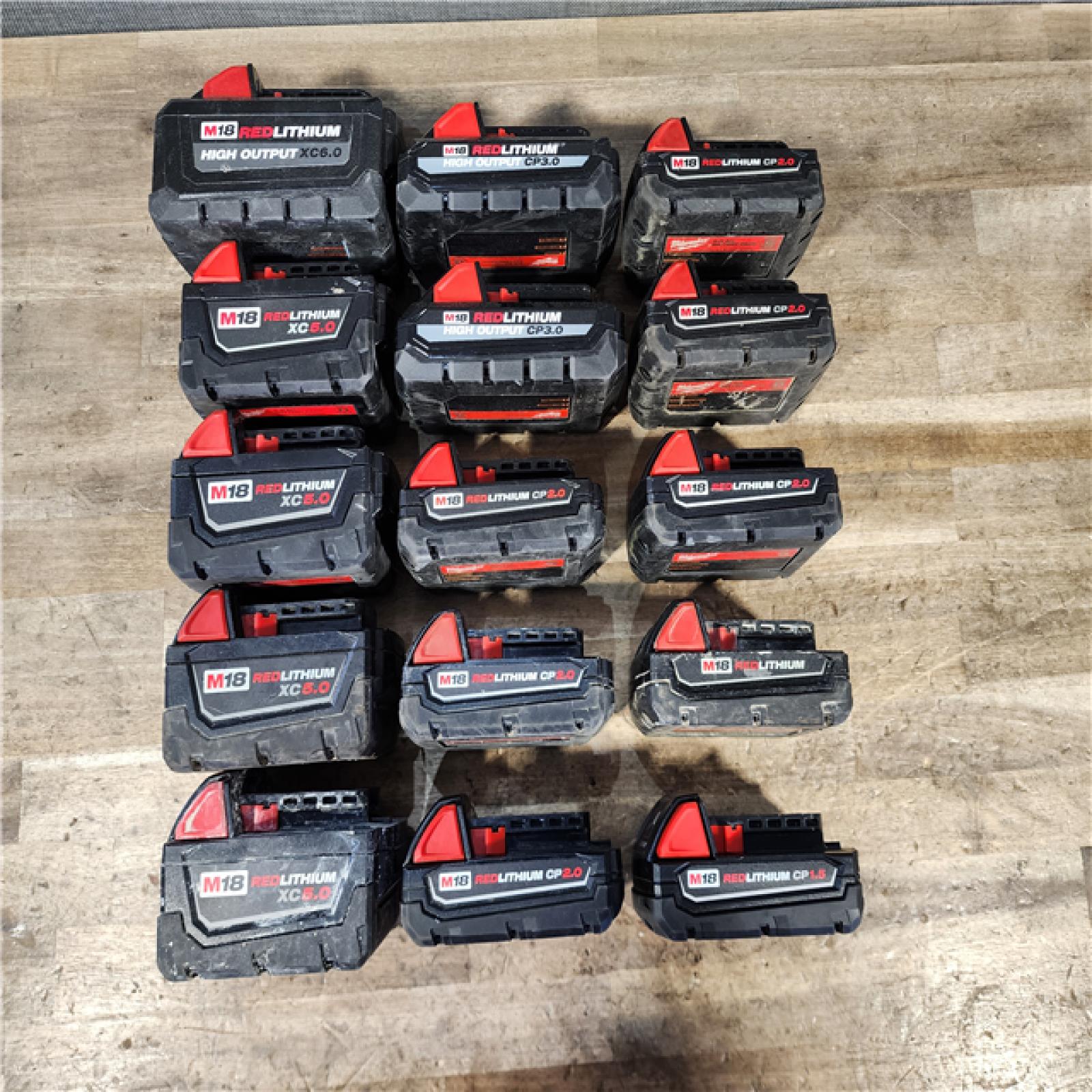 HOUSTON LOCATION - AS-IS MILWAUKEE BATTERY PACK QTY - 15