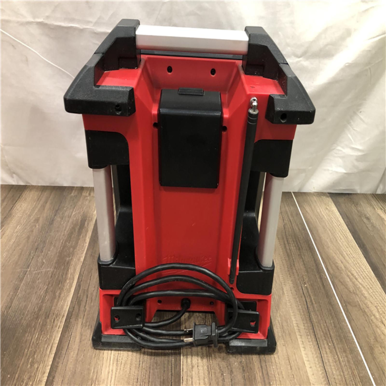 AS-IS Milwaukee M18 Lithium-Ion Cordless Jobsite Radio/Charger