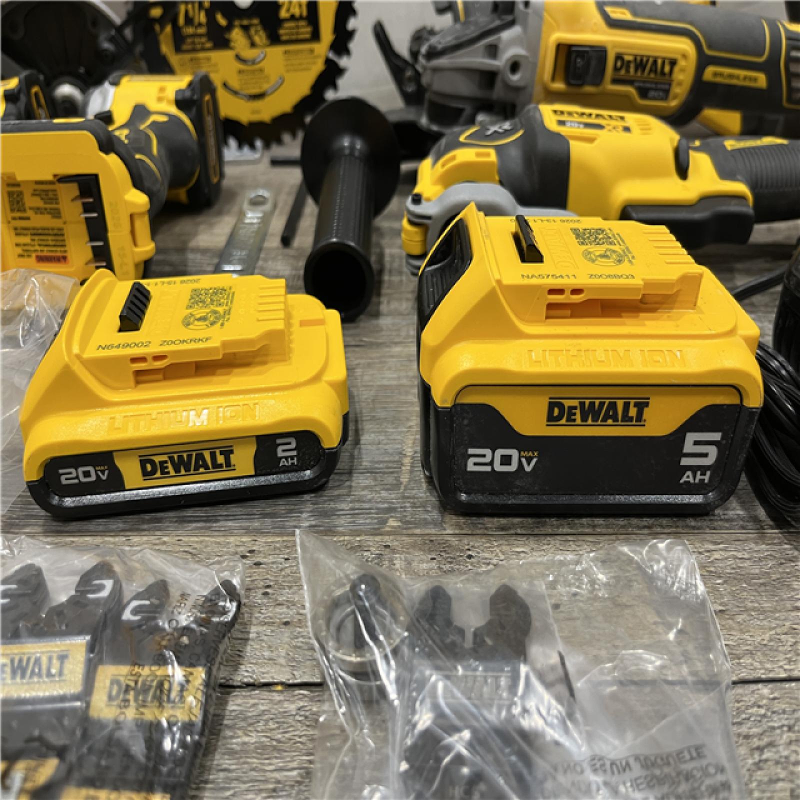 AS-IS DEWALT 20V MAX Lithium-Ion Cordless 6-Tool Combo Kit