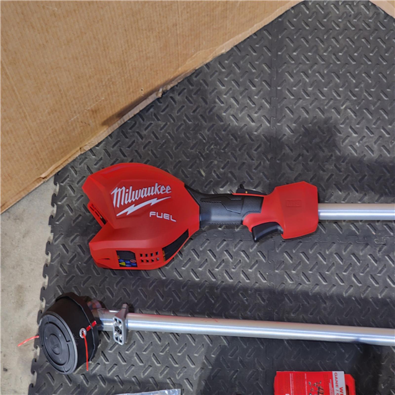 HOUSTON LOCATION - AS-IS (APPEARS LIKE NEW) M18 FUEL 18V 16 in. Brushless Cordless Battery Powered String Trimmer W/QUIK-LOK Attachment Capability & 8.0 Ah Battery