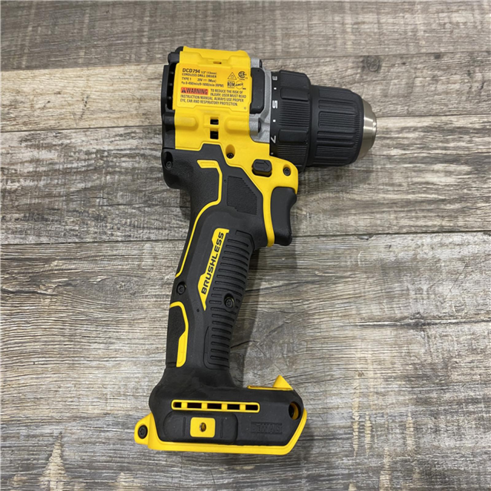 AS-IS DEWALT Atomic 20V Lithium-Ion Cordless Compact 1/2 in. Drill/Driver Kit