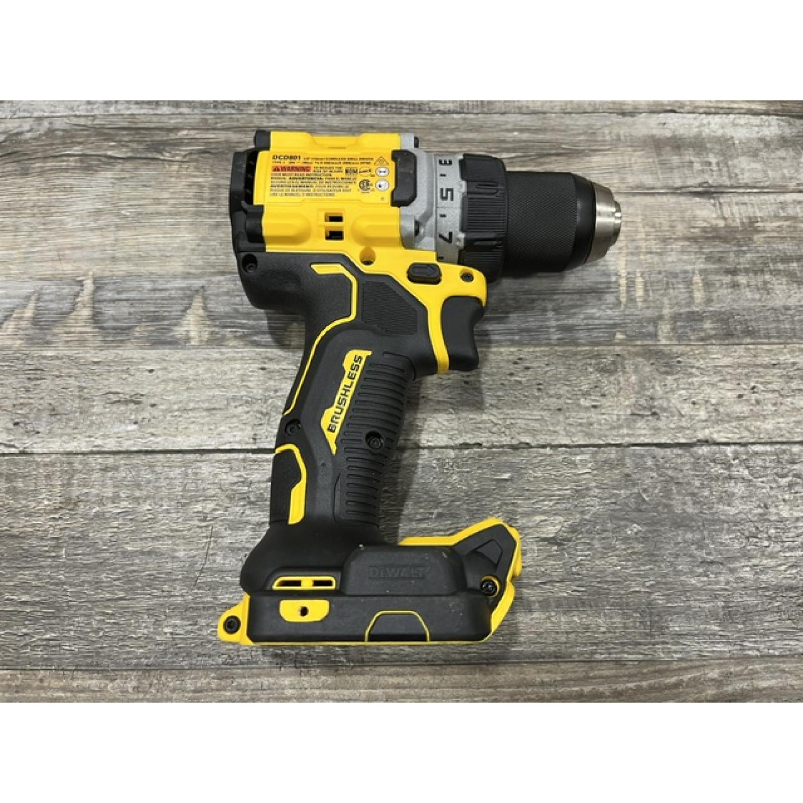 AS-IS DEWALT 20V XR Lithium-Ion Cordless Brushless 1/2 in. Drill/Driver Kit