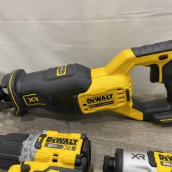 LIKE NEW - DEWALT 20V Lithium-Ion Cordless 5-Tool Combo Kit