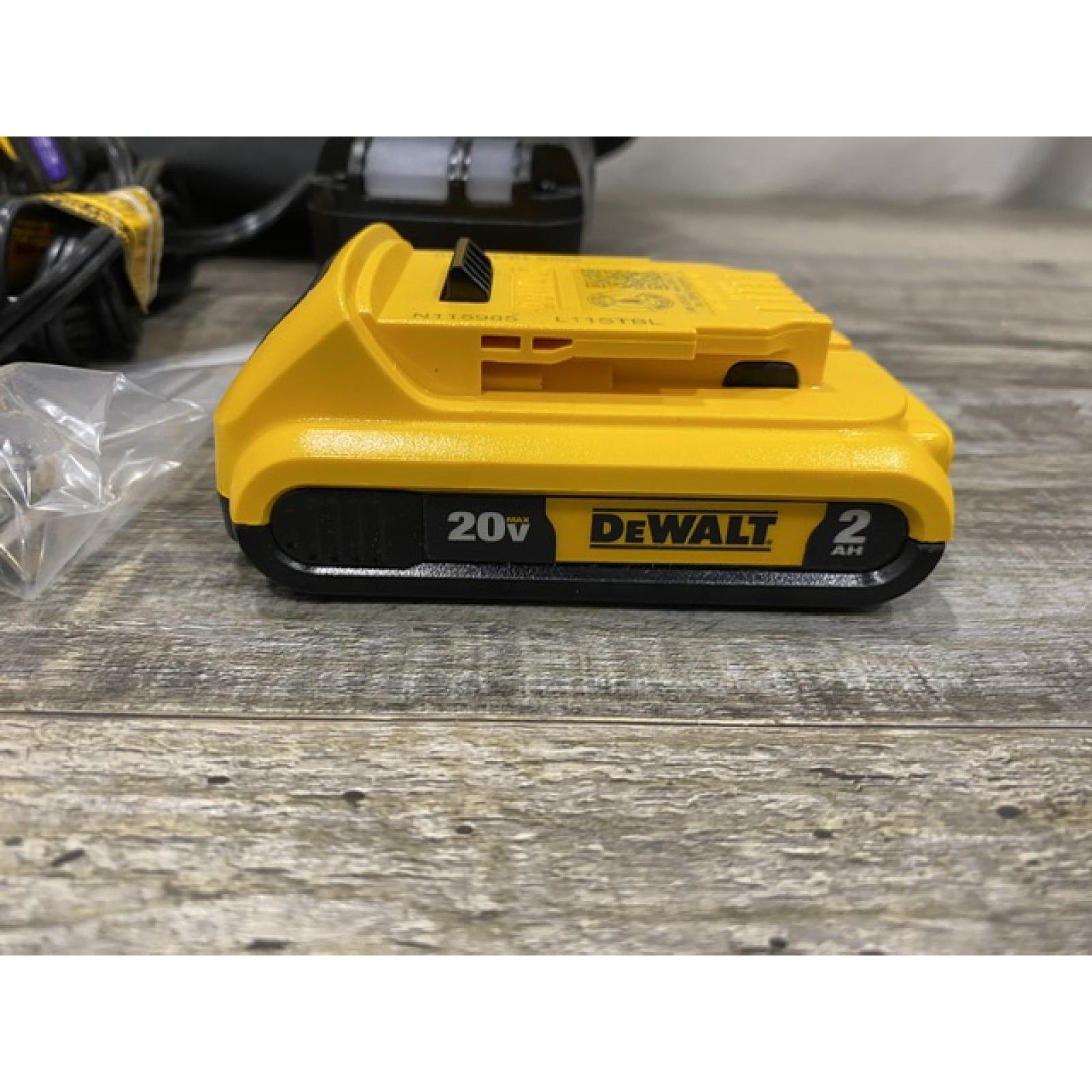 AS-IS DEWALT ATOMIC 20V MAX Lithium Ion Cordless 23 Gauge Pin Nailer Kit