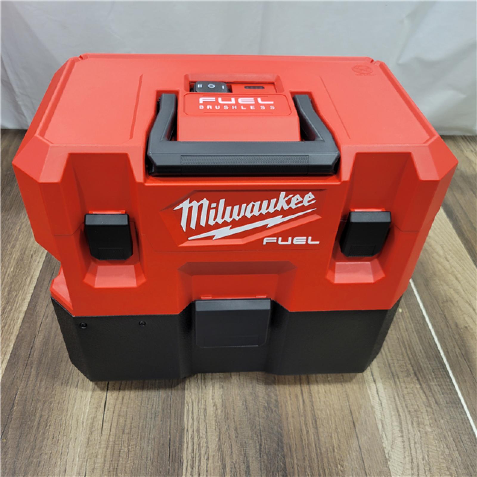 GOOD Milwaukee Tools MLW0960-20 M12 Fuel Wet & Dry Vacuum Tool