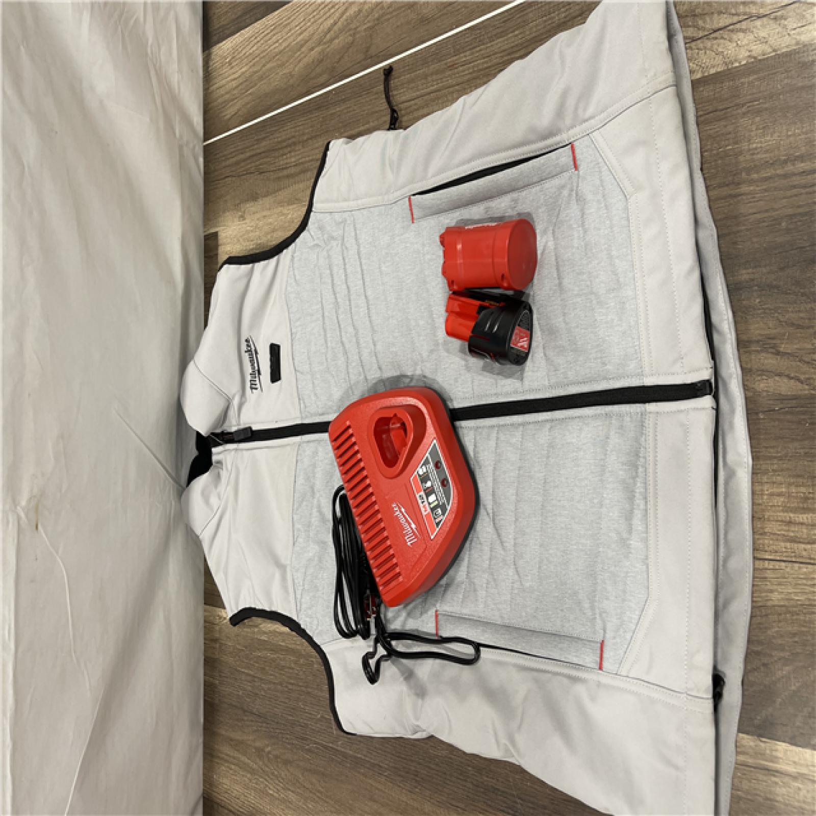 AS-IS Milwaukee Women's Medium 12-Volt Lithium-Ion Cordless Axis Gray Heated Vest Kit with (1) 2.0 Ah Battery and Charger