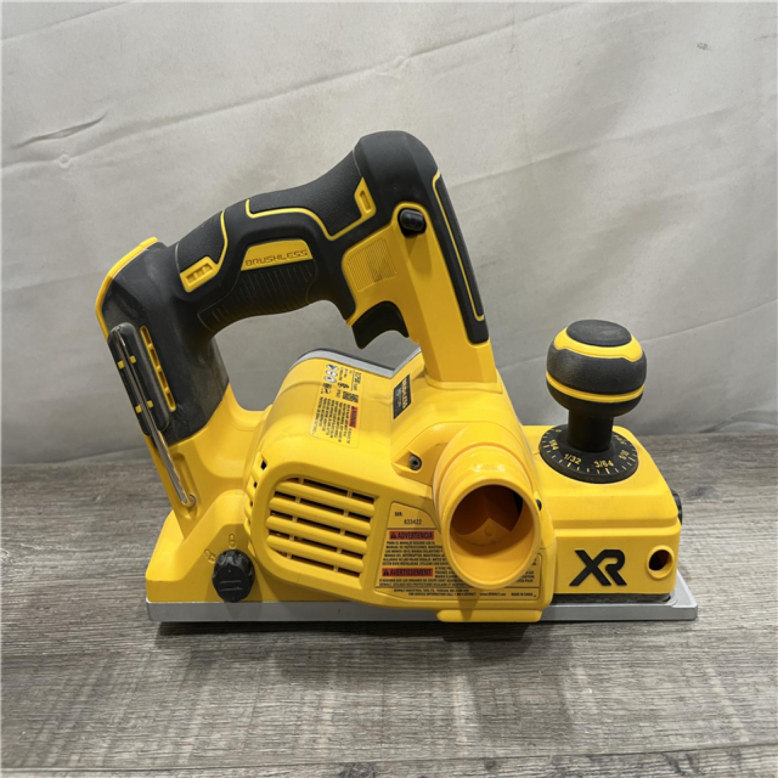 AS-IS DEWALT 20V MAX XR Cordless Brushless 3-1/4 in. Planer (Tool Only)