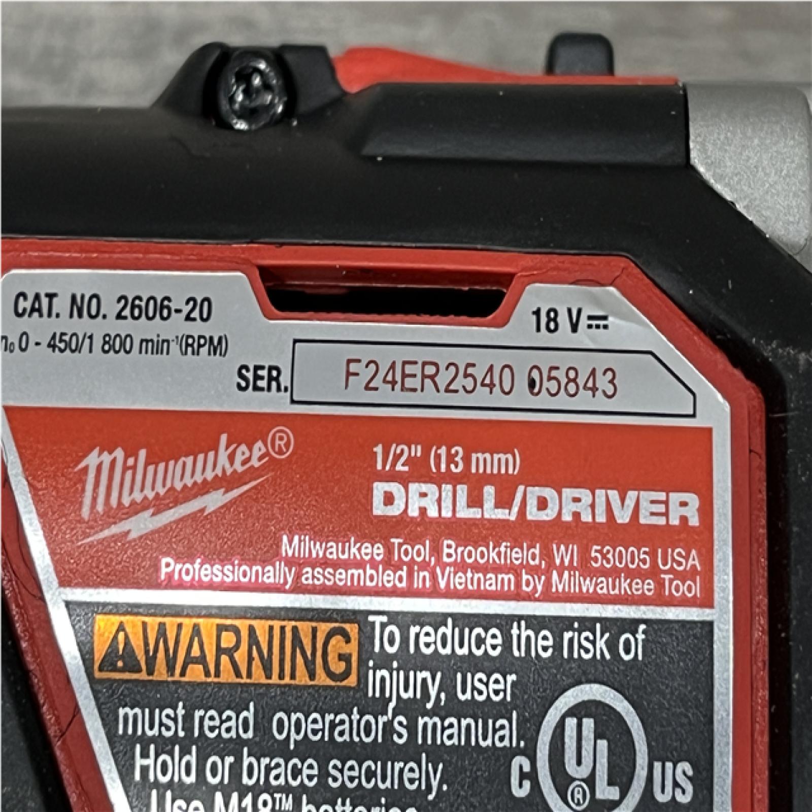 AS-IS Milwaukee 18V Lithium-Ion Cordless Drill Driver/Impact Driver Combo Kit