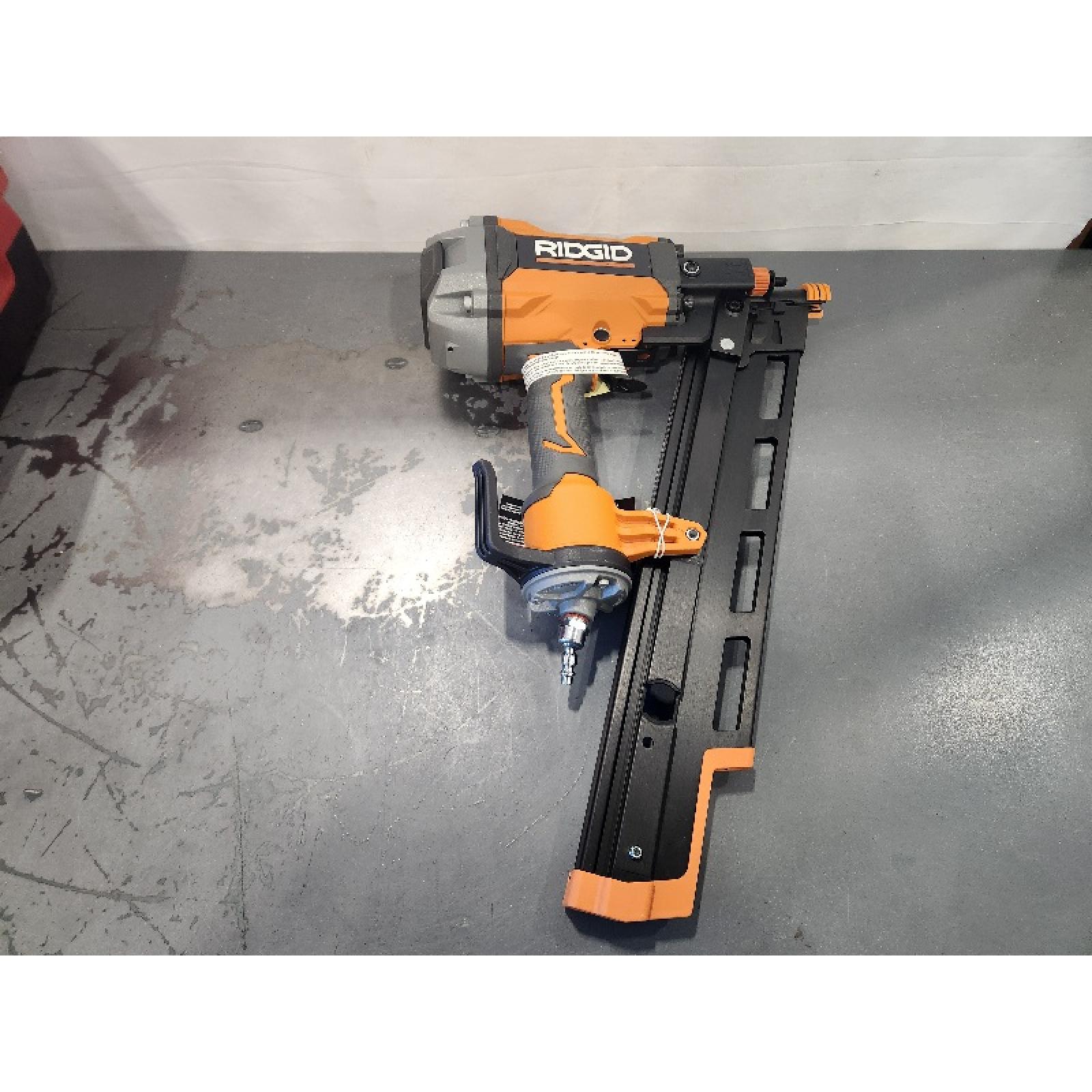 AS-IS- Ridgid 21-Degree 3-1/2 in. Round-Head Framing Nailer (New Open Box)