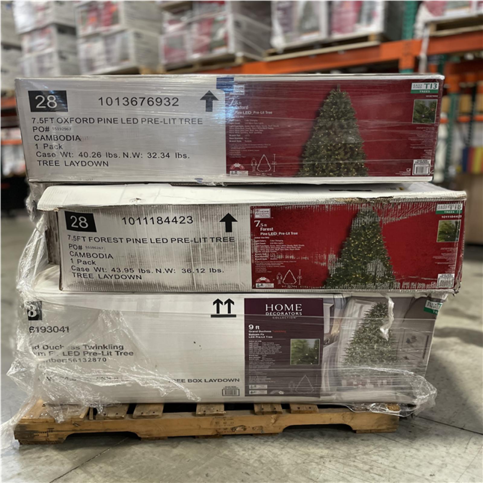 DALLAS LOCATION- AS-IS ASSORTED CHRISTMAS TREES PALLET